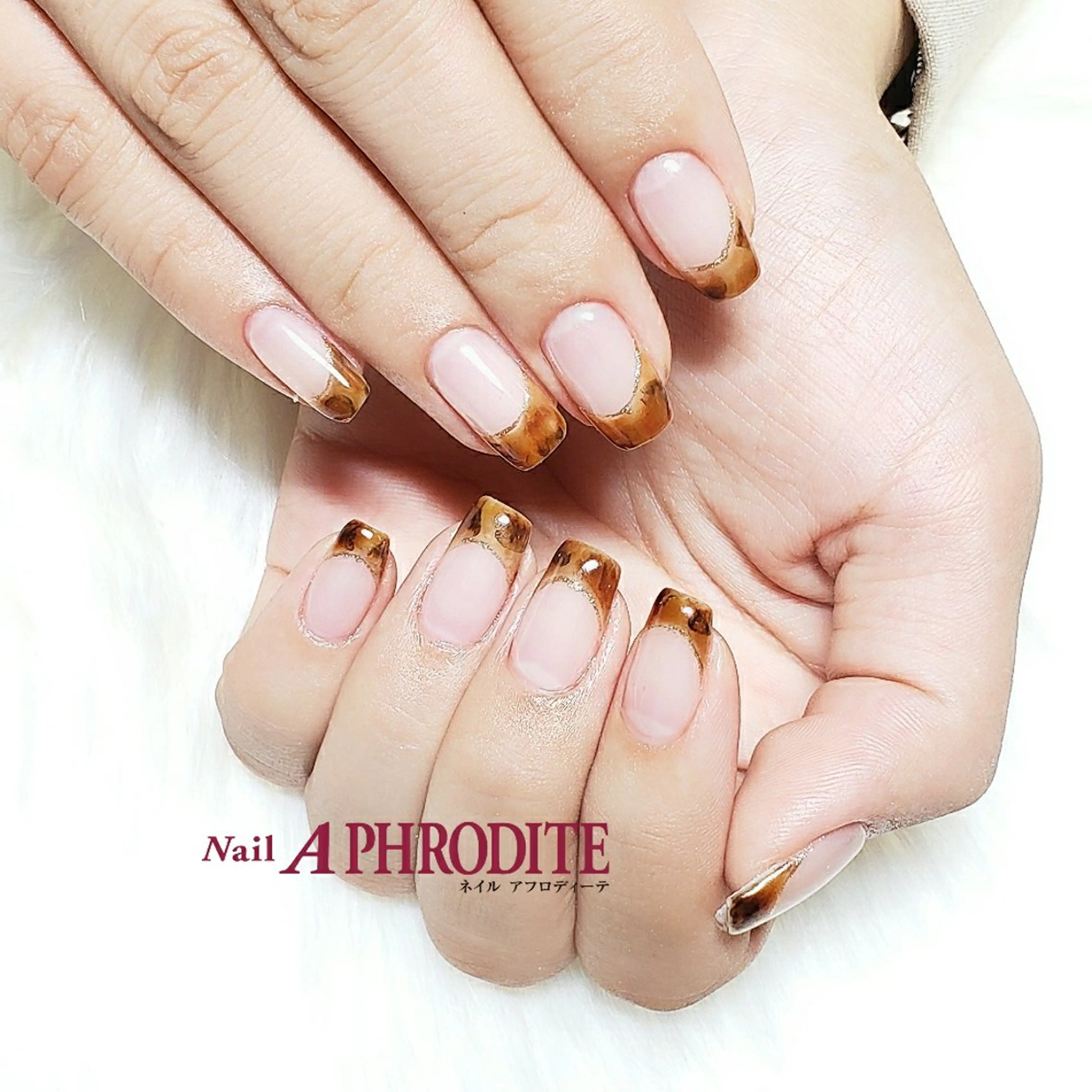 ネイル ジェルネイル ソフトジェル Nail  Aphroditeのネイルデザイン