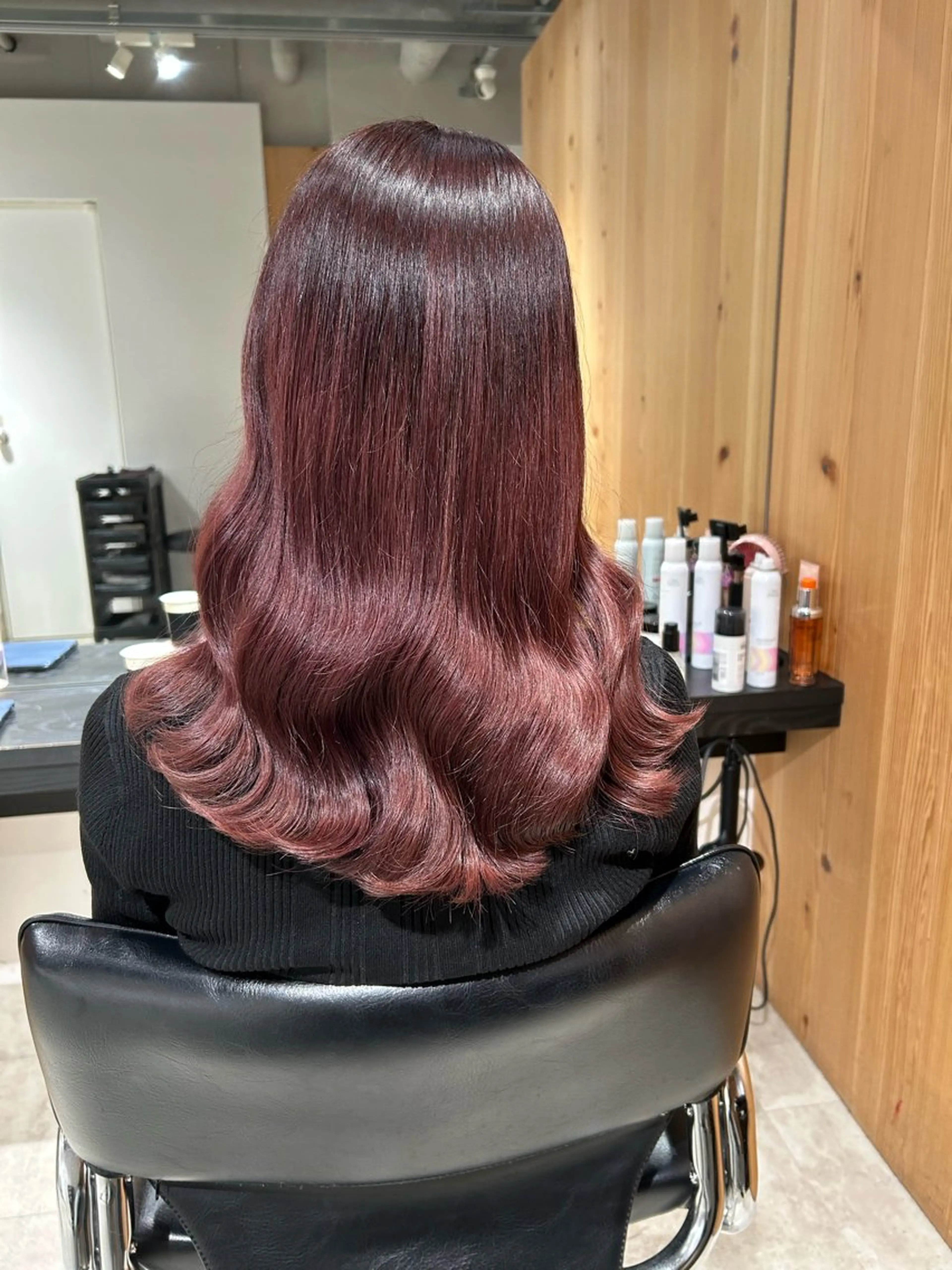 ミディアム カラー ボルドーカラー カット ヘアカラー トリートメント ヘッドスパ GO TODAY SHAIRE SALON 渋谷モディ所属・スキバサミを使わない カット🌼唯🌼のヘアスタイル