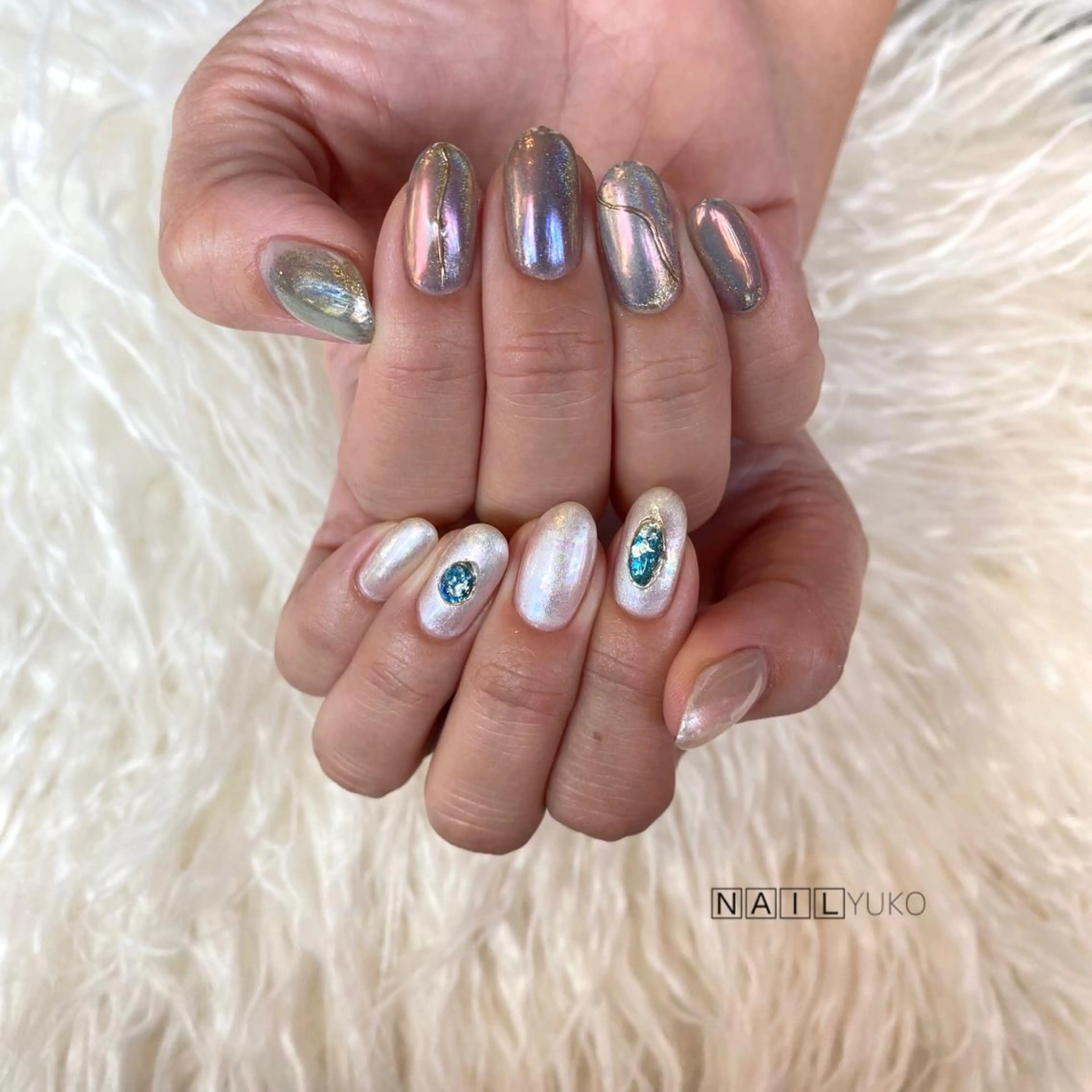 ネイル オーロラネイル マグネットネイル ニュアンスネイル fruitful + YUKOのネイルデザイン