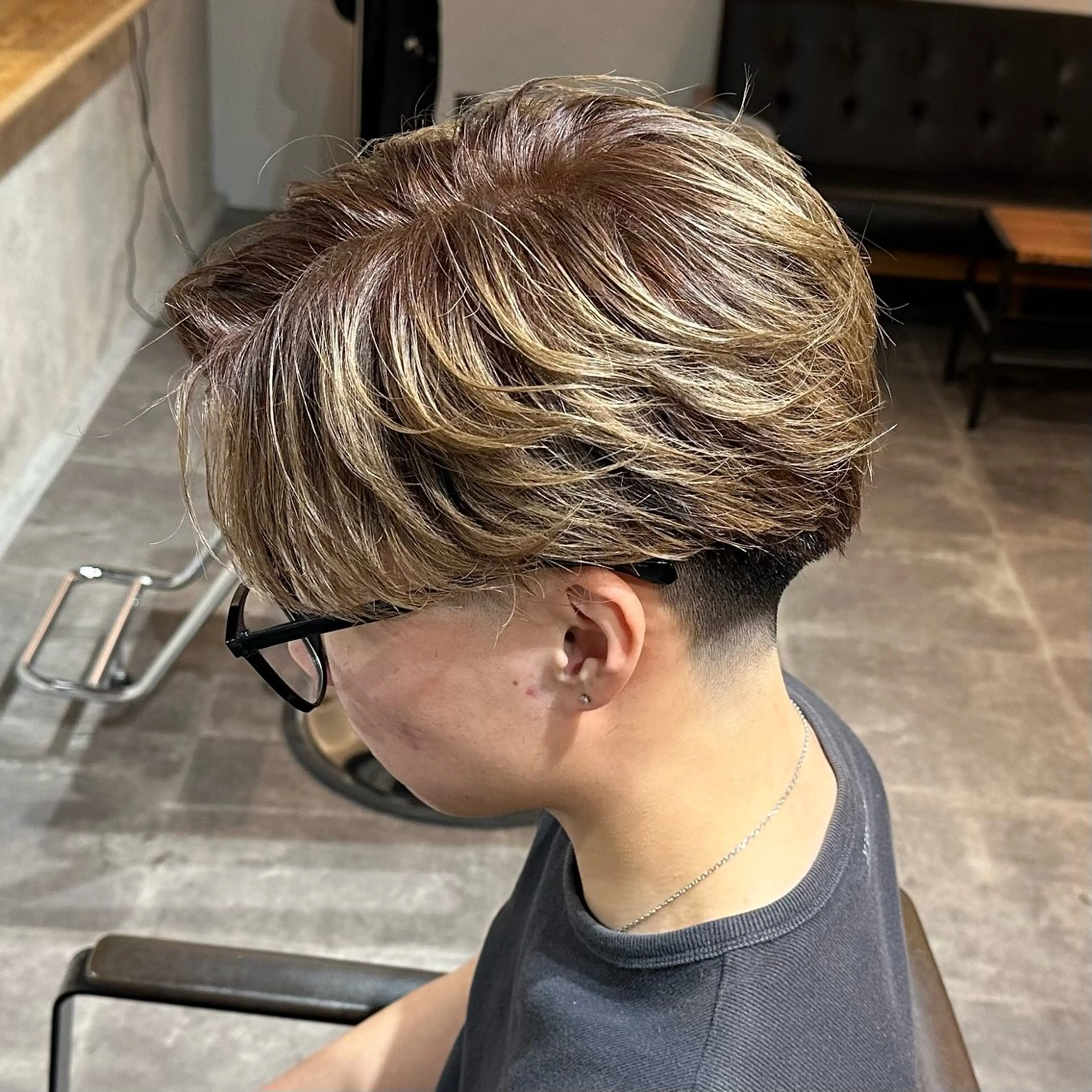 ショート カラー パーマ メンズ カット 苗村 阿旺のヘアスタイル