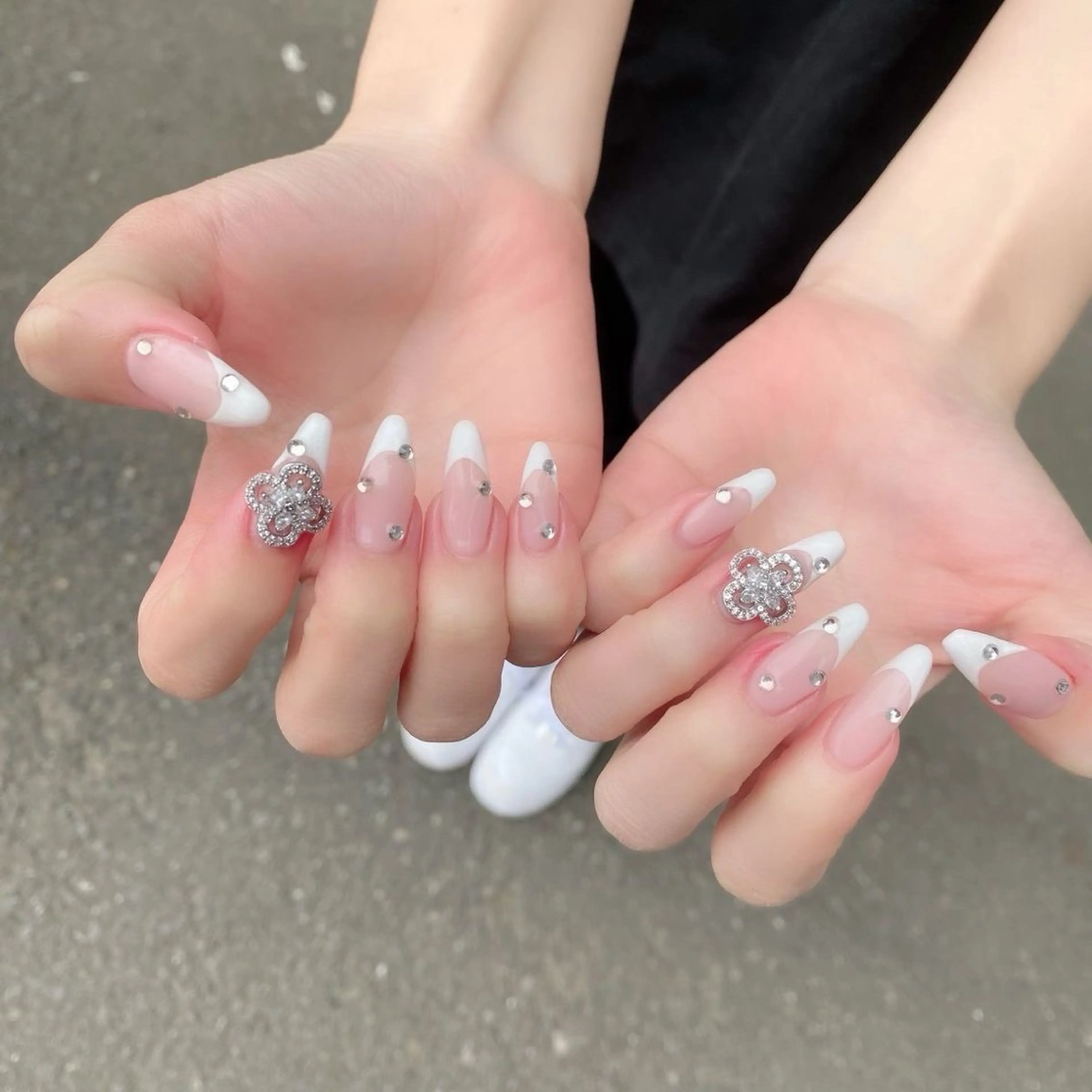 ネイル アートネイル フレンチネイル ワンホンネイル ハンドネイル KIREIE NAILSのネイルデザイン