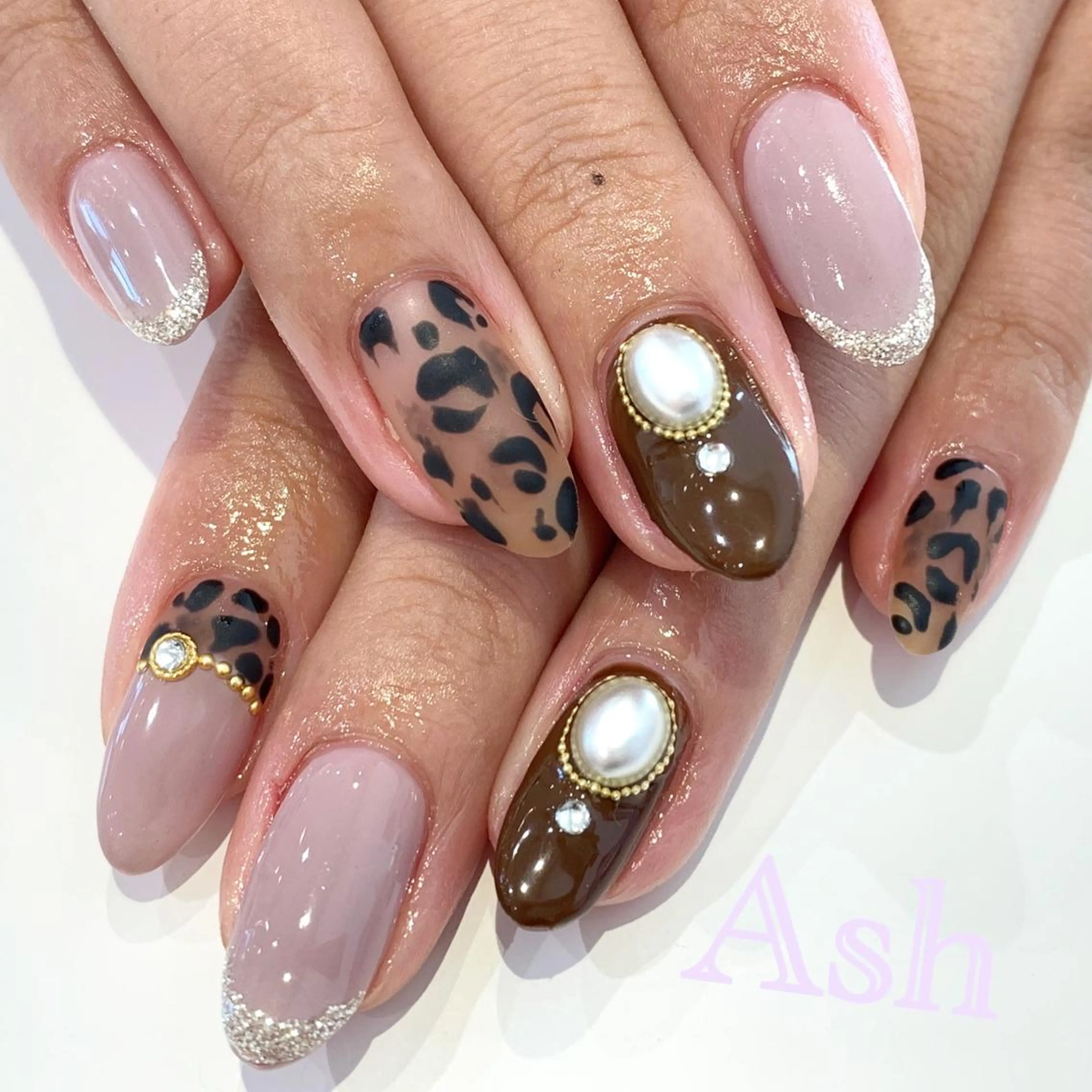 ネイル 🩵NORIKO 上品ネイルが得意🩵のネイルデザイン