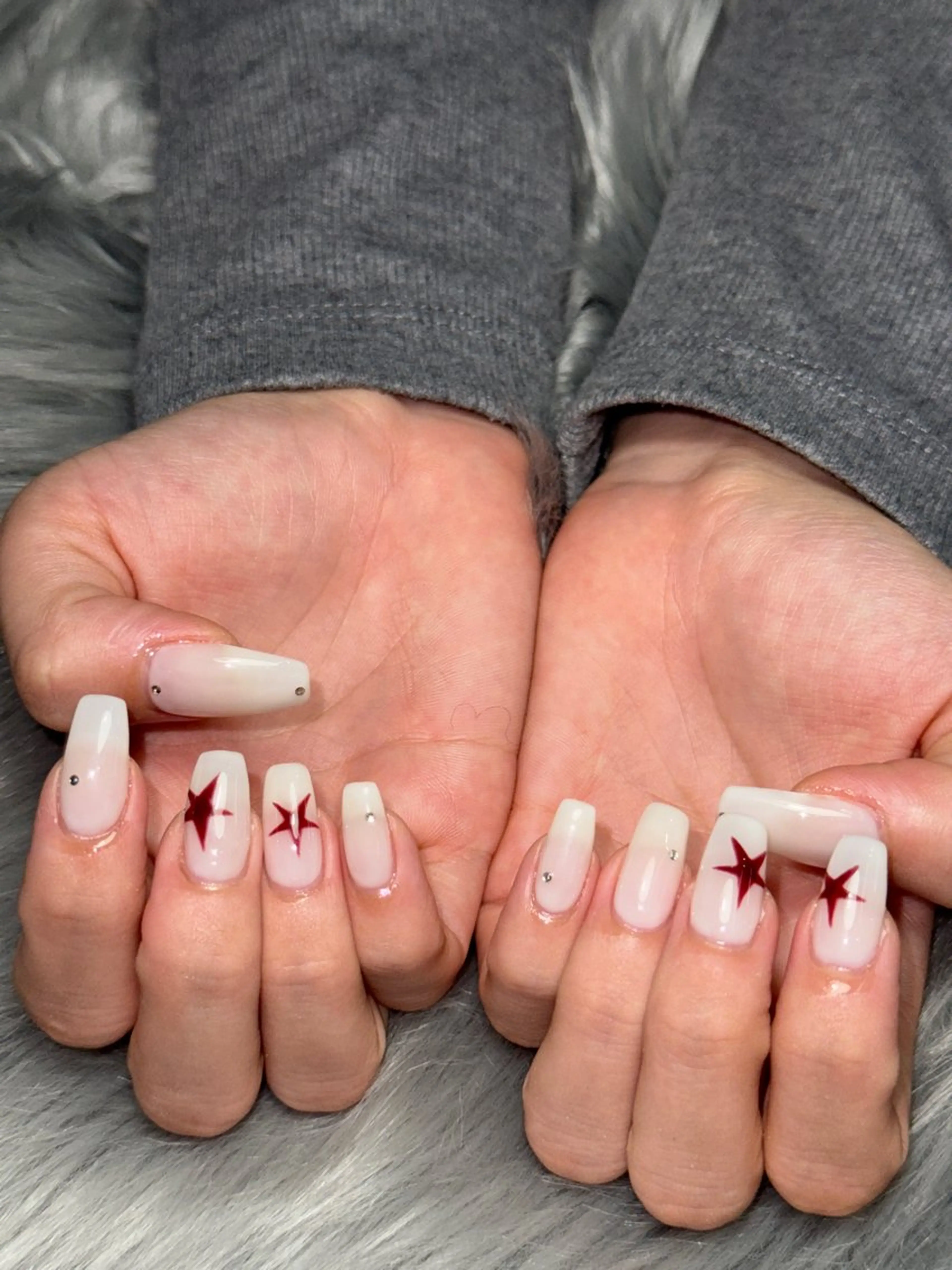 ネイル ハンドネイル Momoka 🍑🎀のネイルデザイン