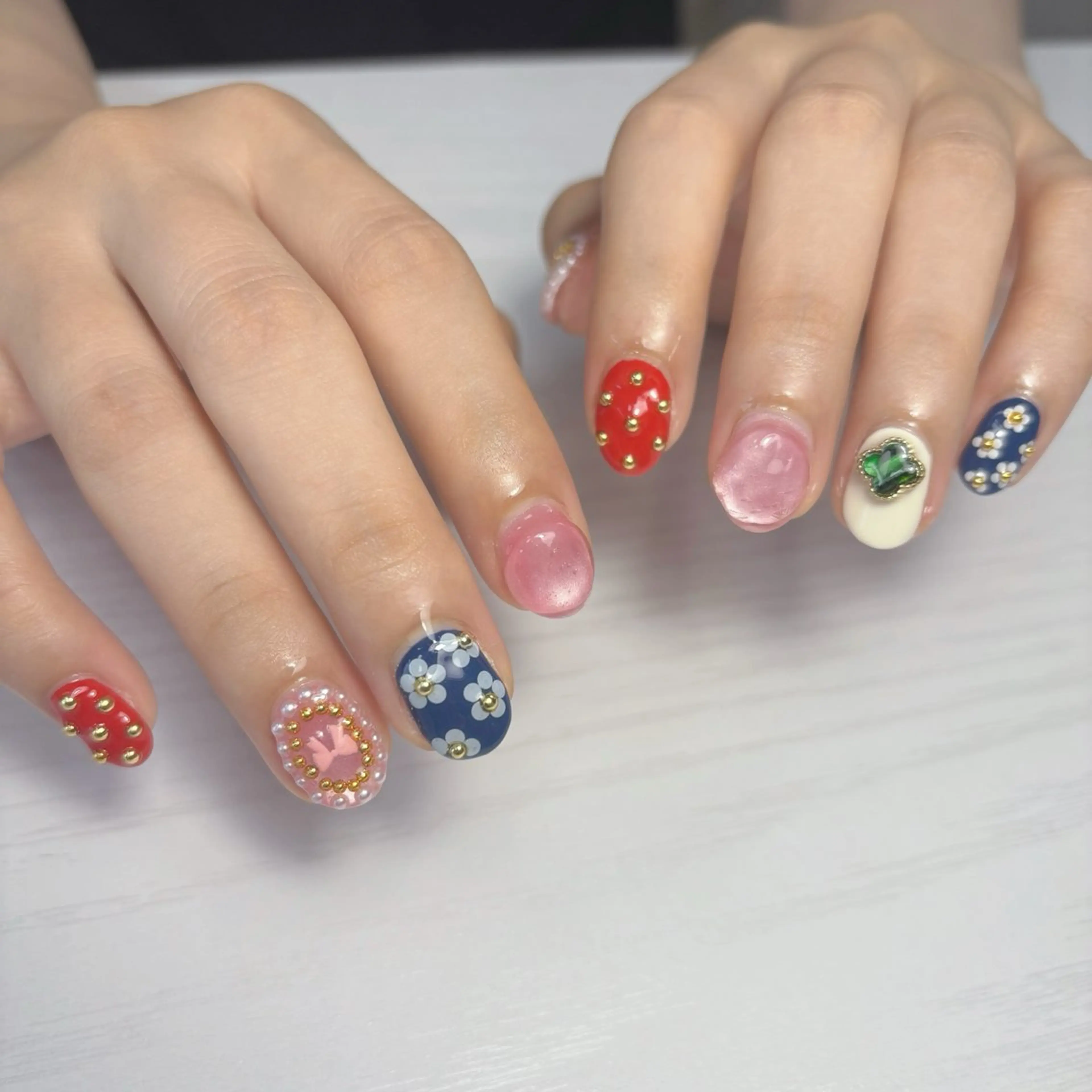 ネイル ハンドネイル STELLA ✩のネイルデザイン