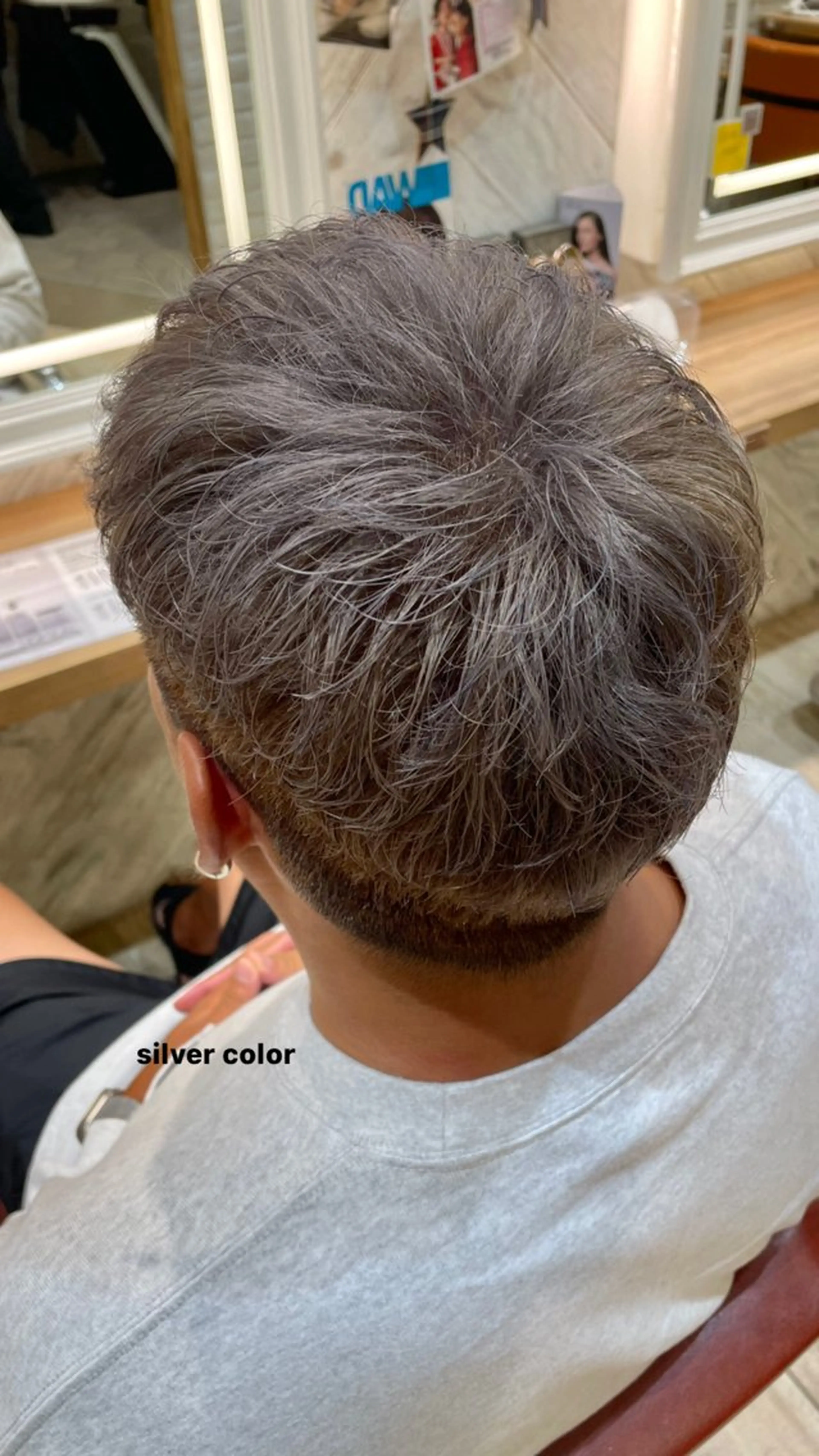 ショート カラー ヘアカラー トリートメント ブリーチ/ハイトーン 🌏💊RAINEのヘアスタイル