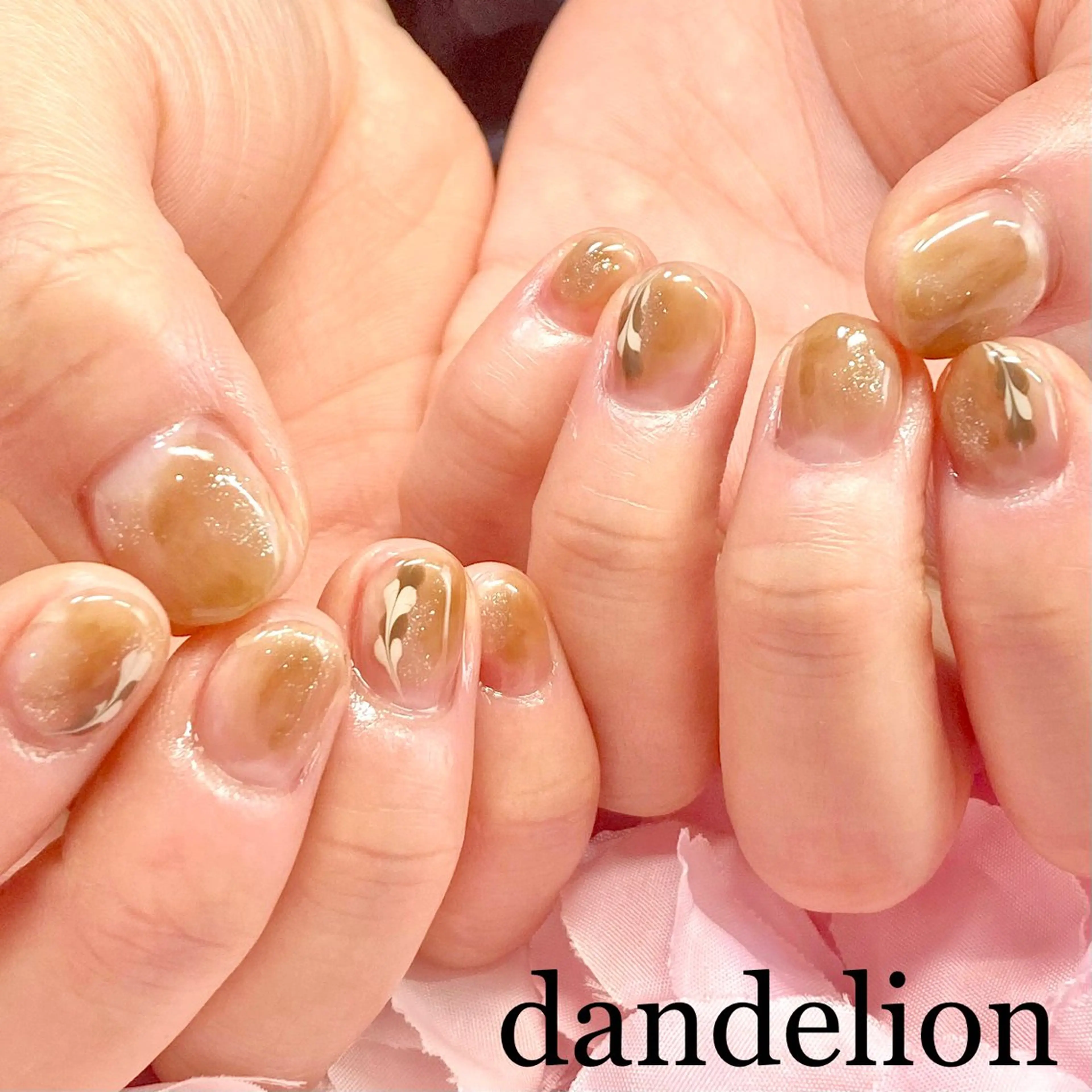 ネイル ハンドネイル ハンドケア dandelion ダンデライオンのネイルデザイン