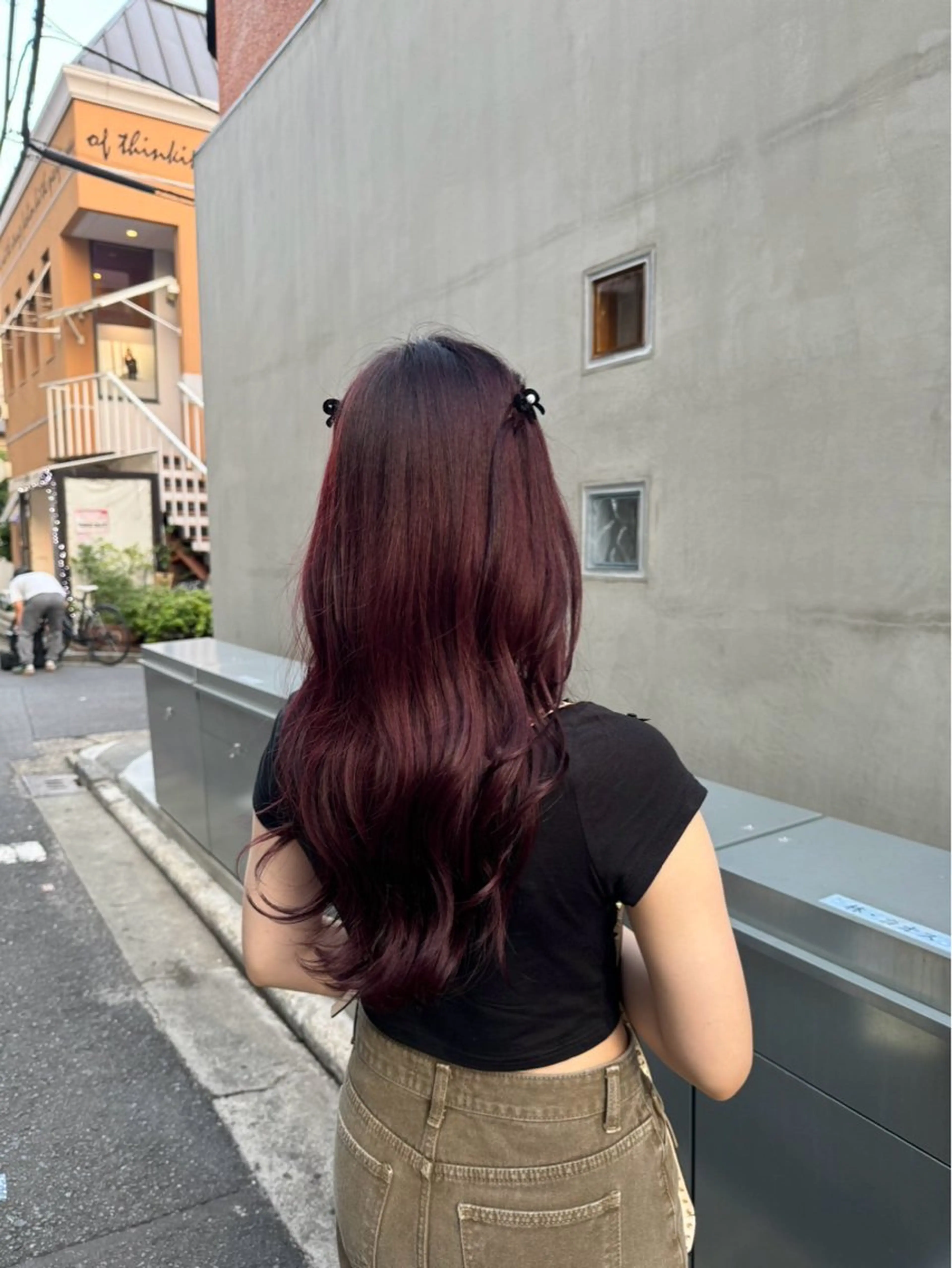 ロング カラー ヘアアレンジ カシス 透明感カラー レッドカラー カット ヘアカラー がもう ゆいこのヘアスタイル