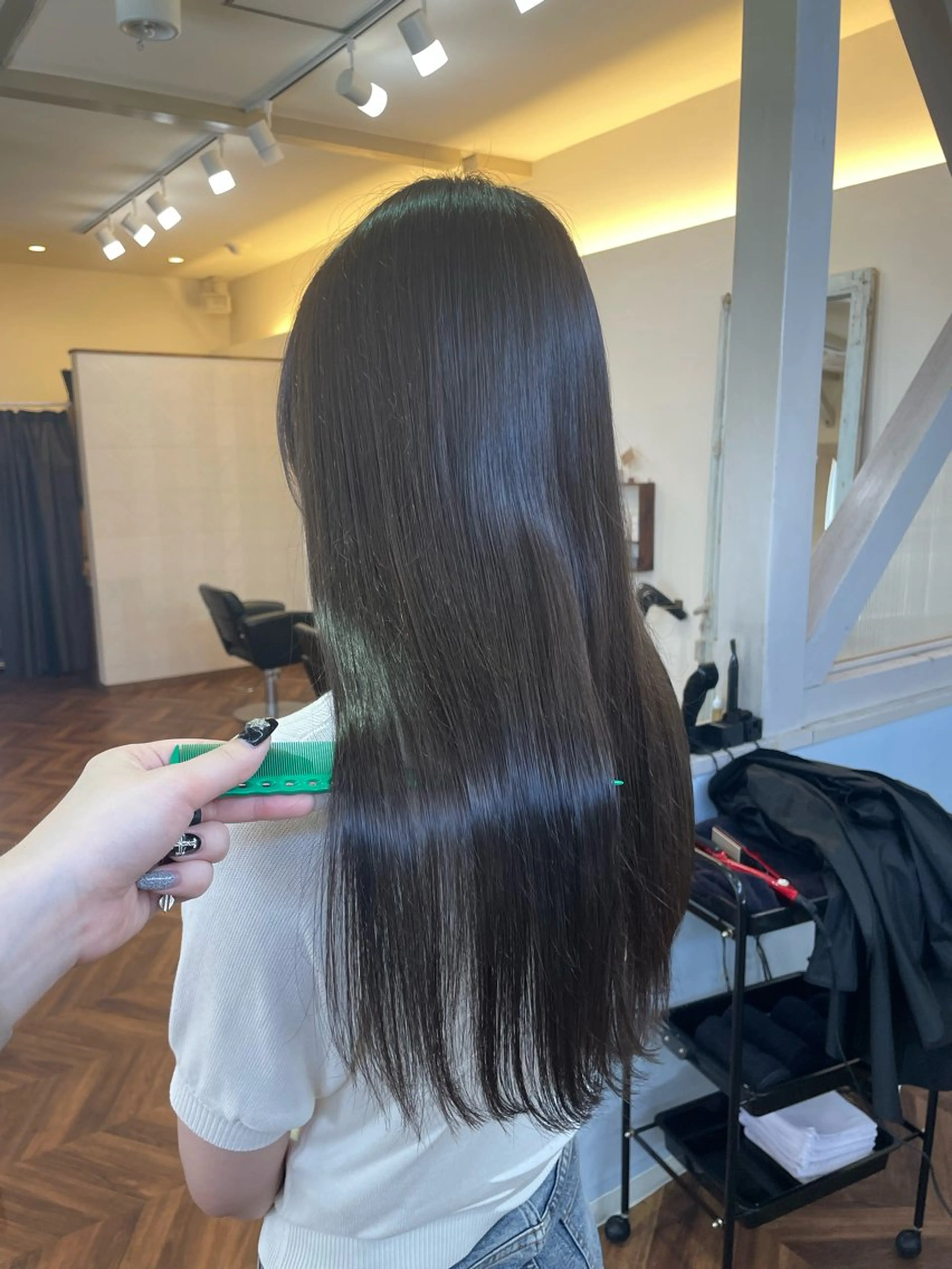 ロング カラー 透明感カラー moe🥣ﾚﾃﾞｨｰ ｽ特化/透明感ｶﾗｰのヘアスタイル