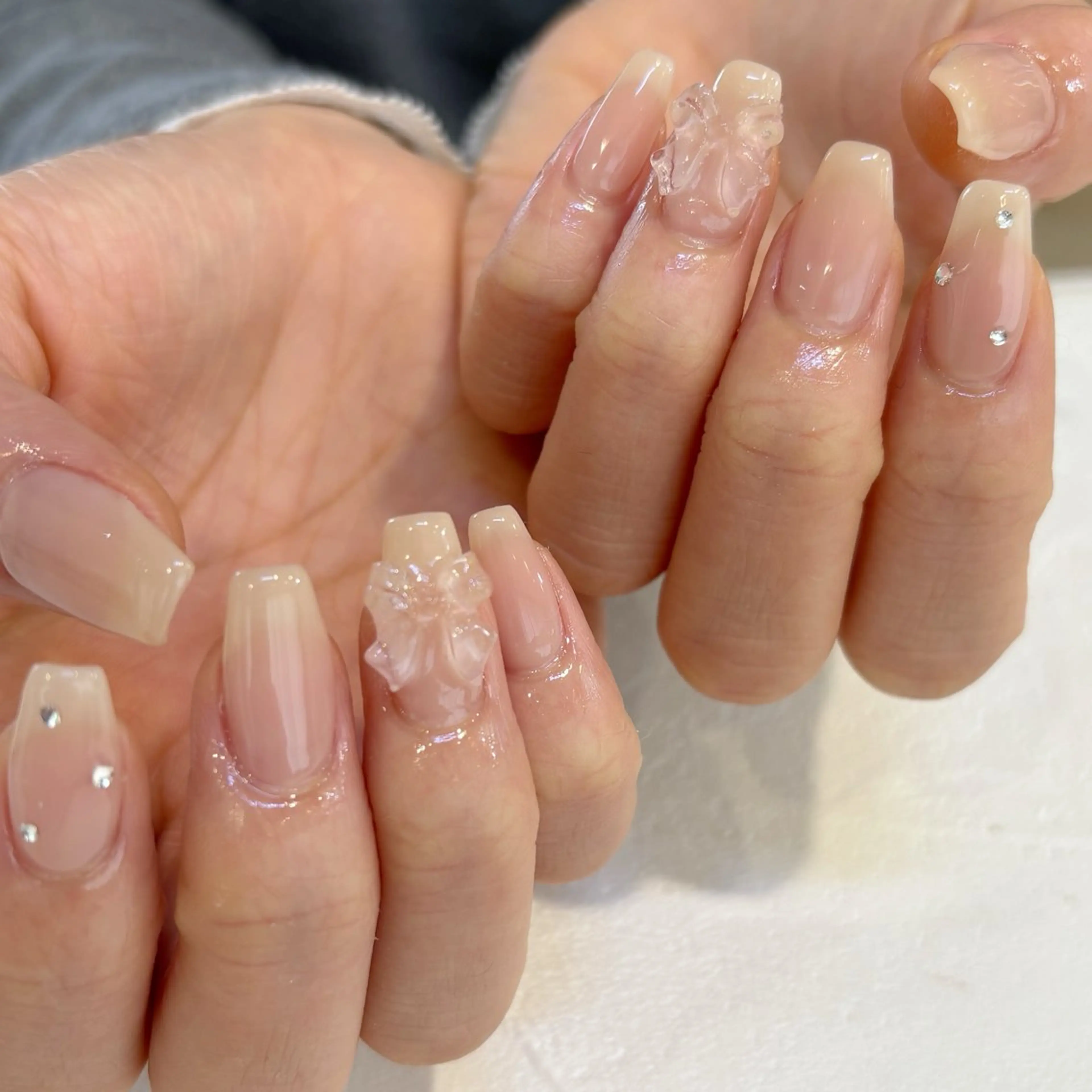 ネイル ハンドネイル 鈴木 里奈のネイルデザイン