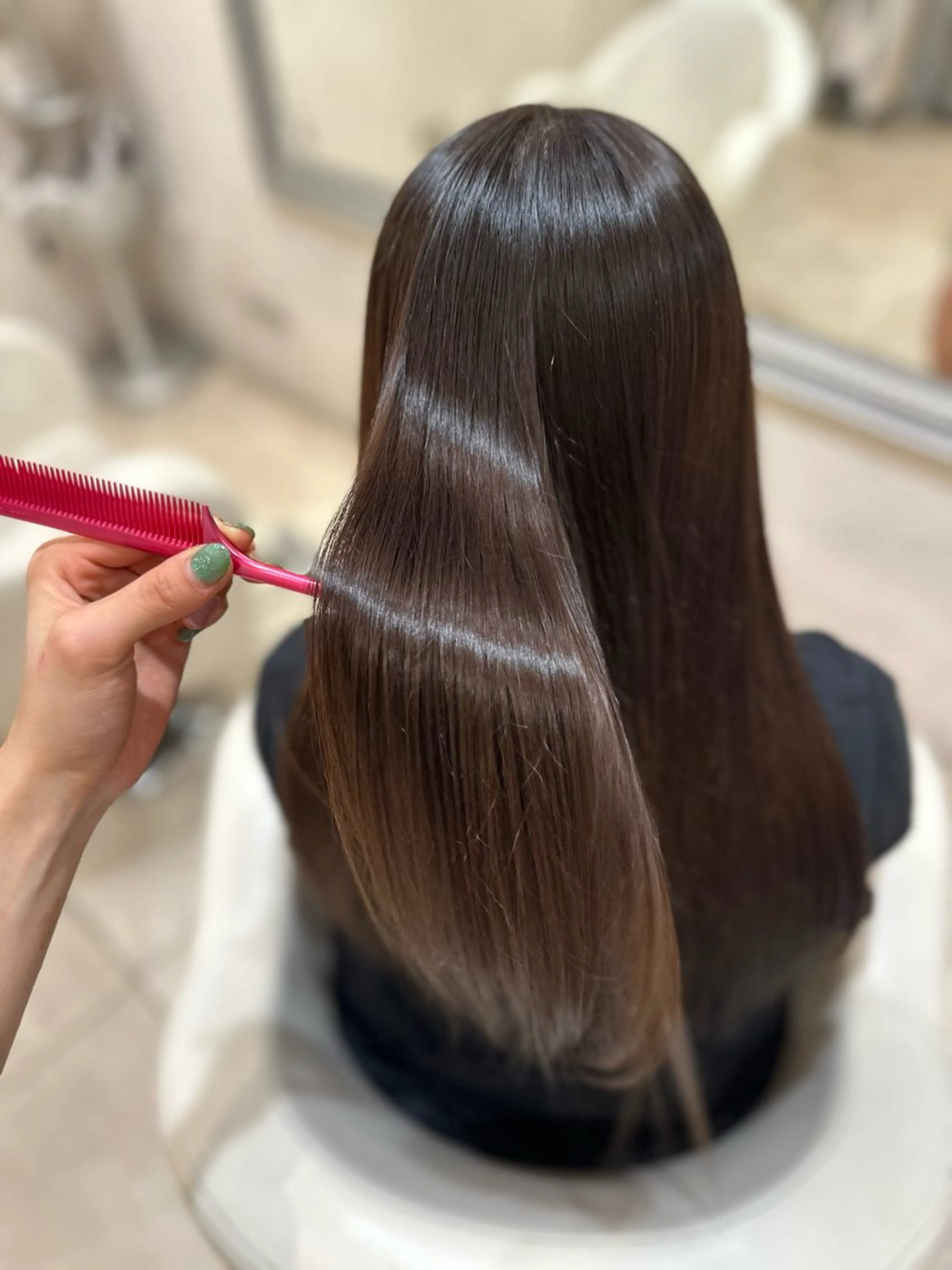 ロング カラー ブリーチ トリートメント ヘアカラー ZACC ayakaのヘアスタイル