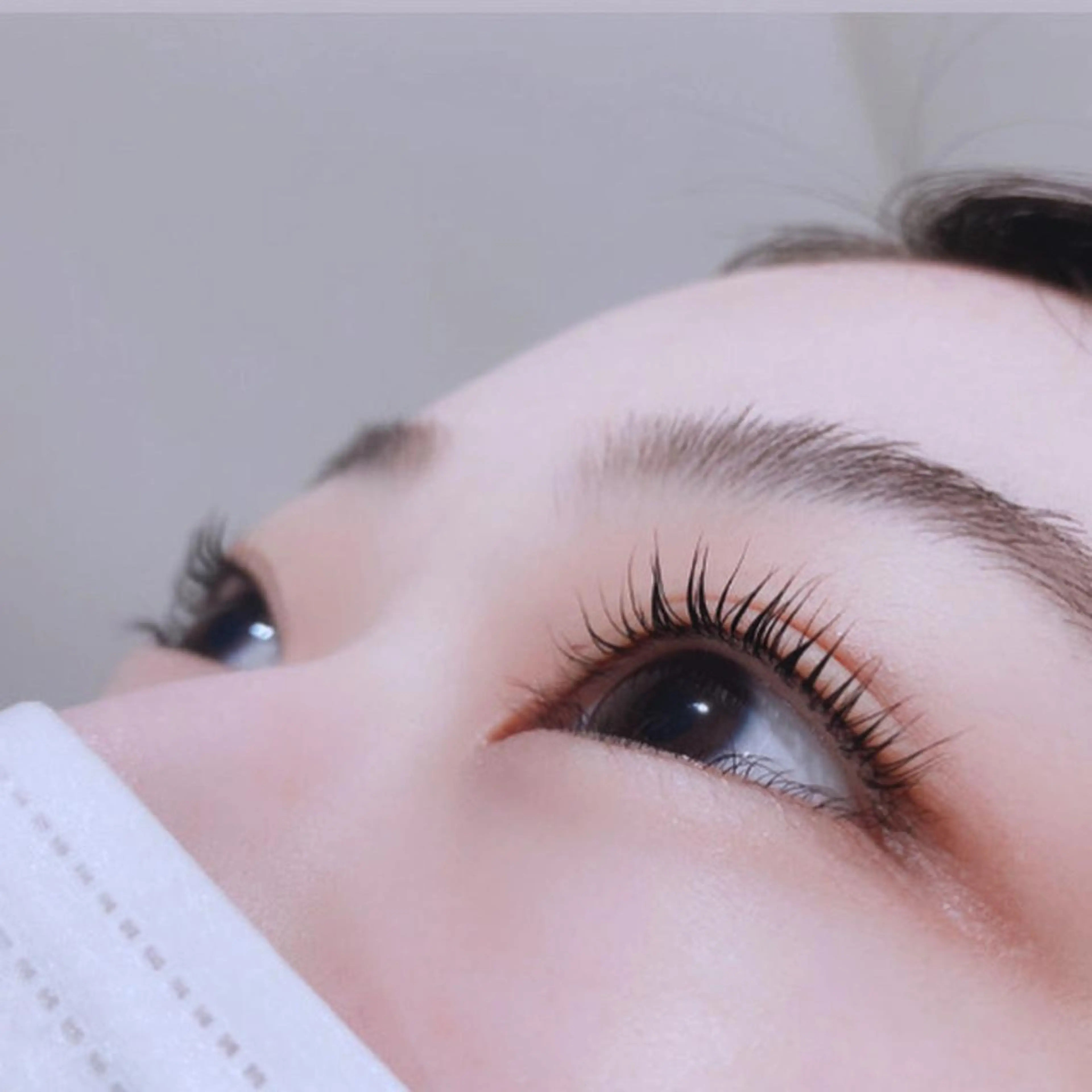 マツエク・マツパ 曲がる縮毛矯正 LIBER 　岩名のヘアスタイル