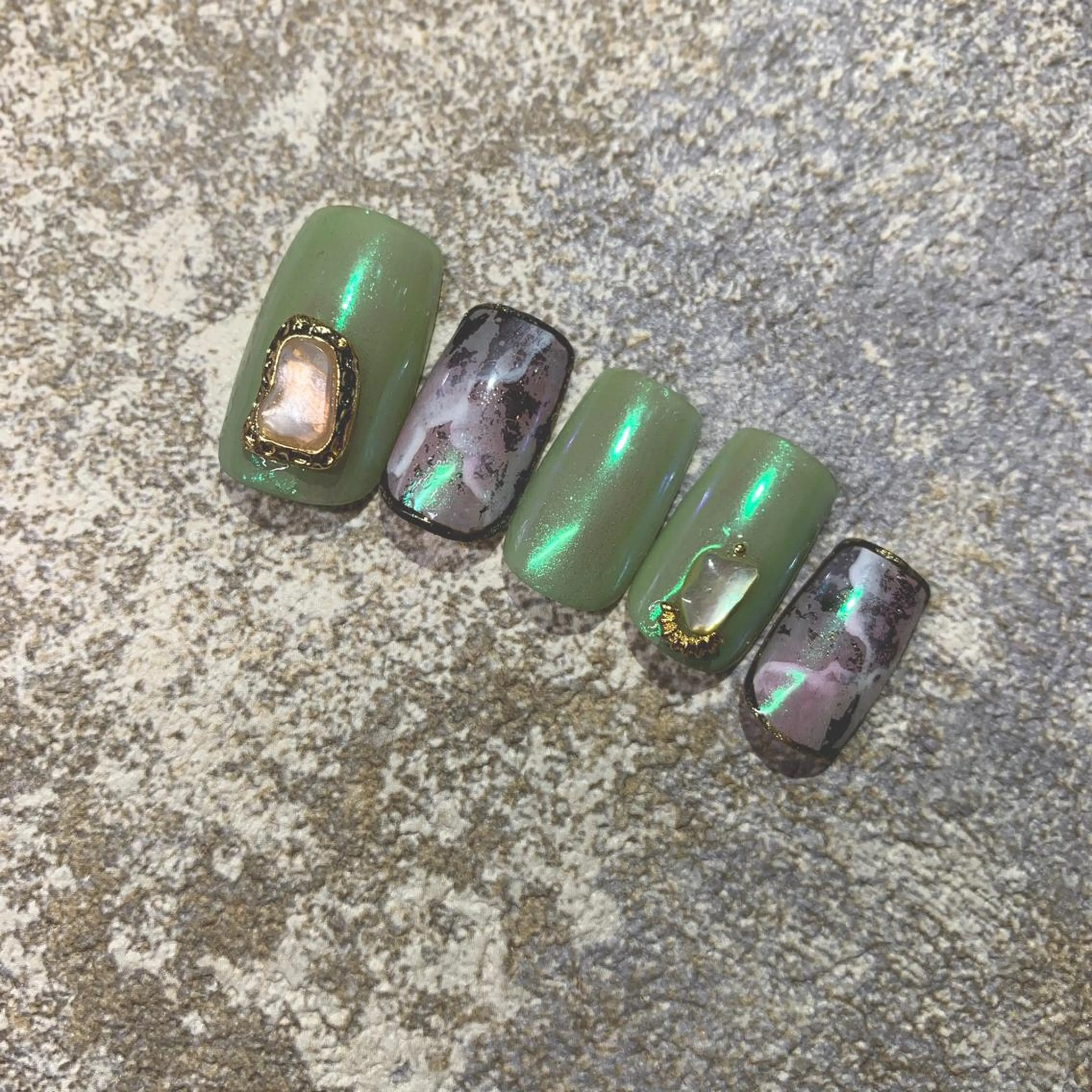 ネイル Nes.nail所属・🌼Nomura Yuko🌷のネイルデザイン