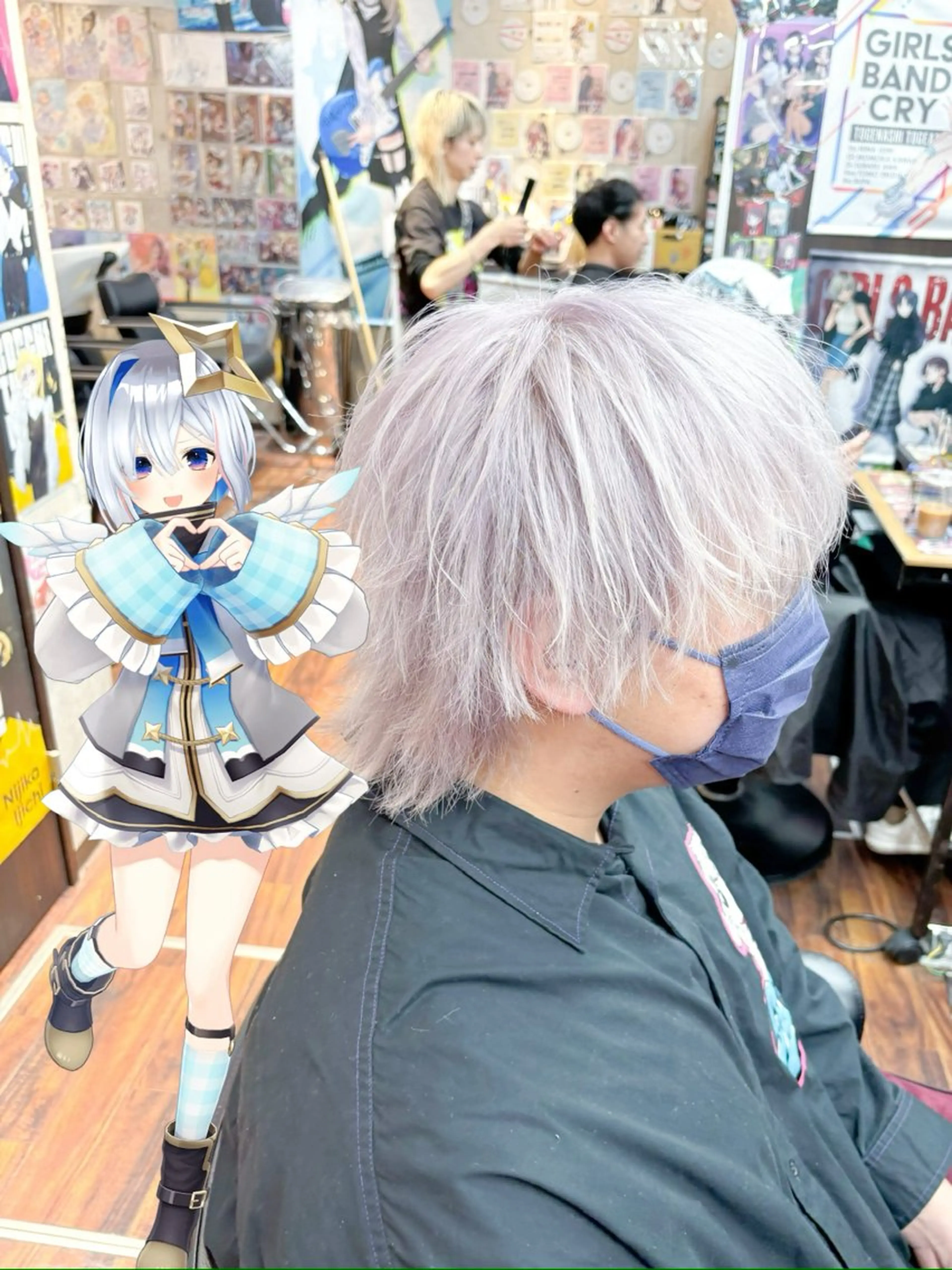 カラー メンズ マッシュウルフ マッシュ メンズウルフカット シルバー ウルフカット sai所属・ハイトーン/ メンズカット/まひろのヘアスタイル