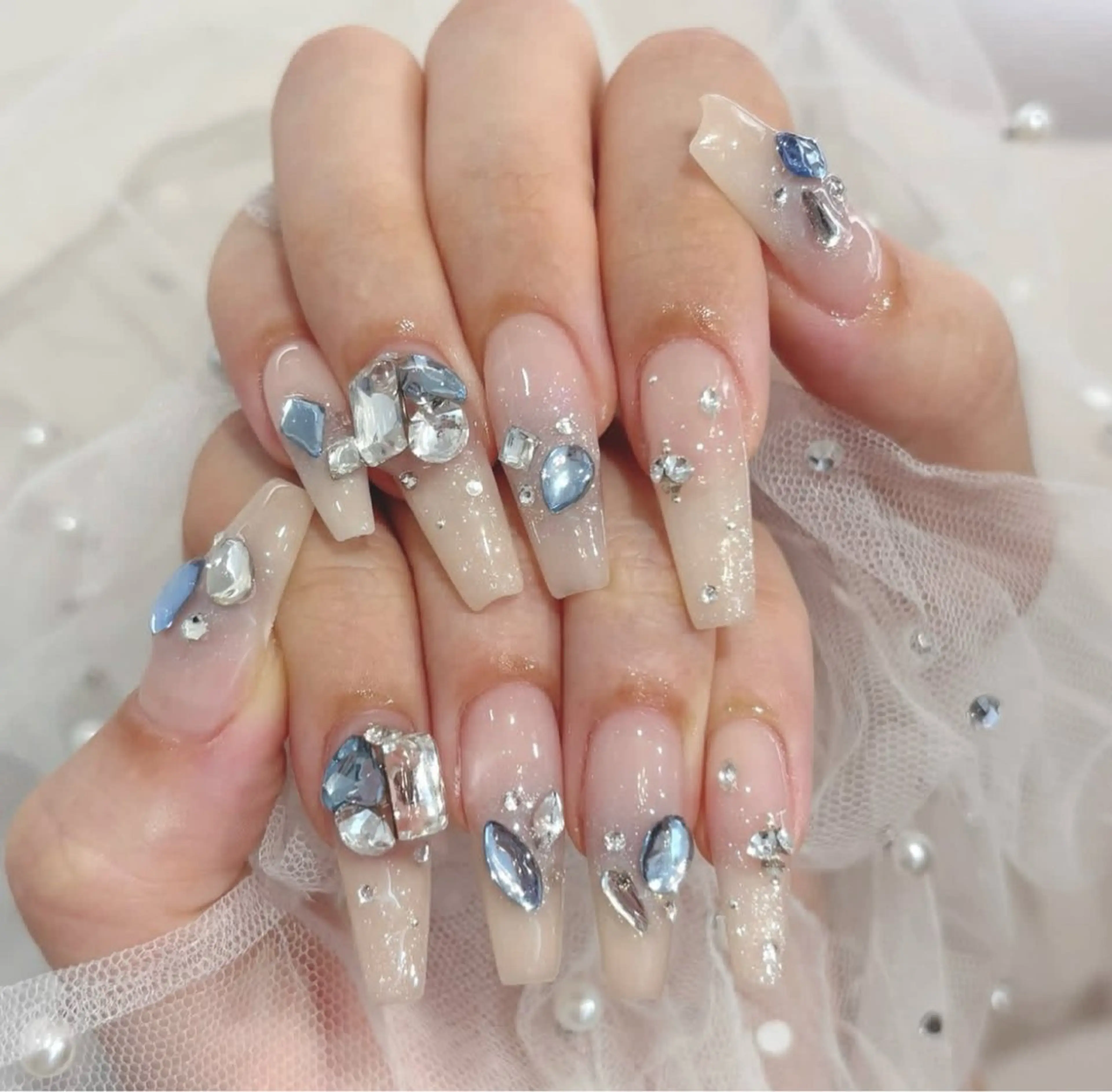 ネイル アートネイル フラワーネイル フレンチネイル ジェルネイル グラデーション ハンドネイル Ryunail所属・Ryu Nail NekoChanのネイルデザイン