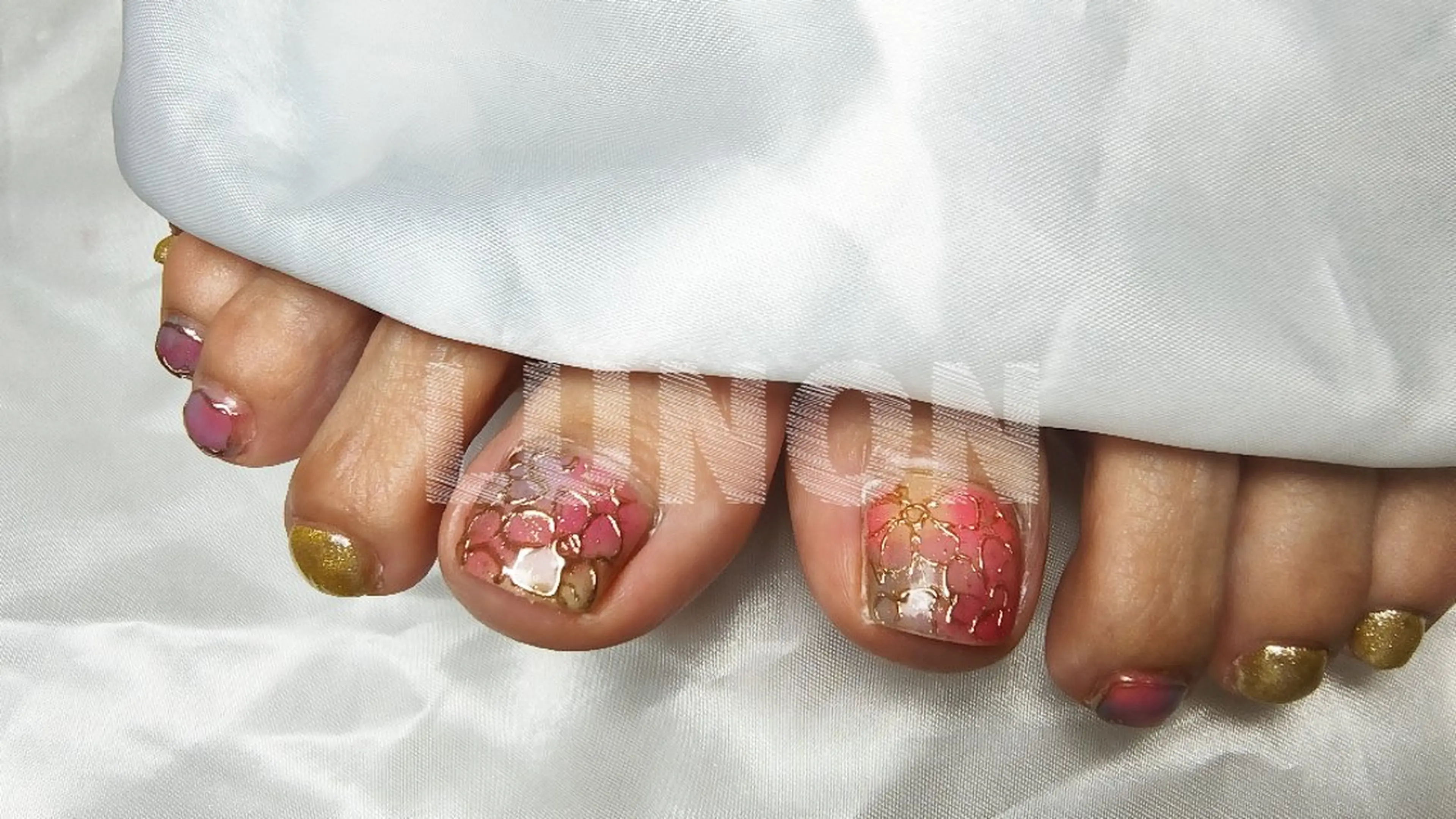 ネイル フットネイル 持ち込み LUNON北浦和店 ルノンキタウラワテンのネイルデザイン