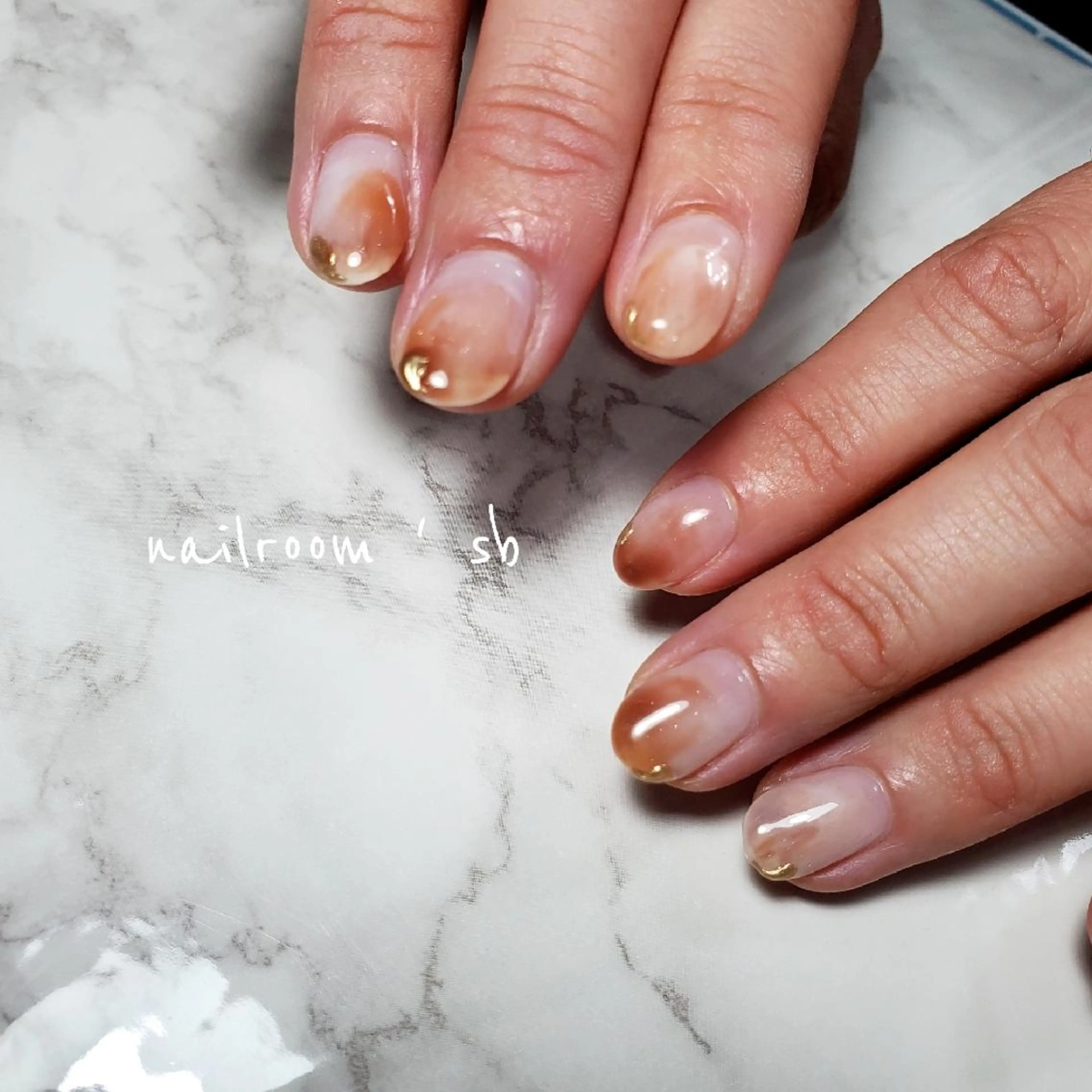 ネイル シンプルネイル nailroom‪ sb‪‪𓈒𓂂𓏸のネイルデザイン