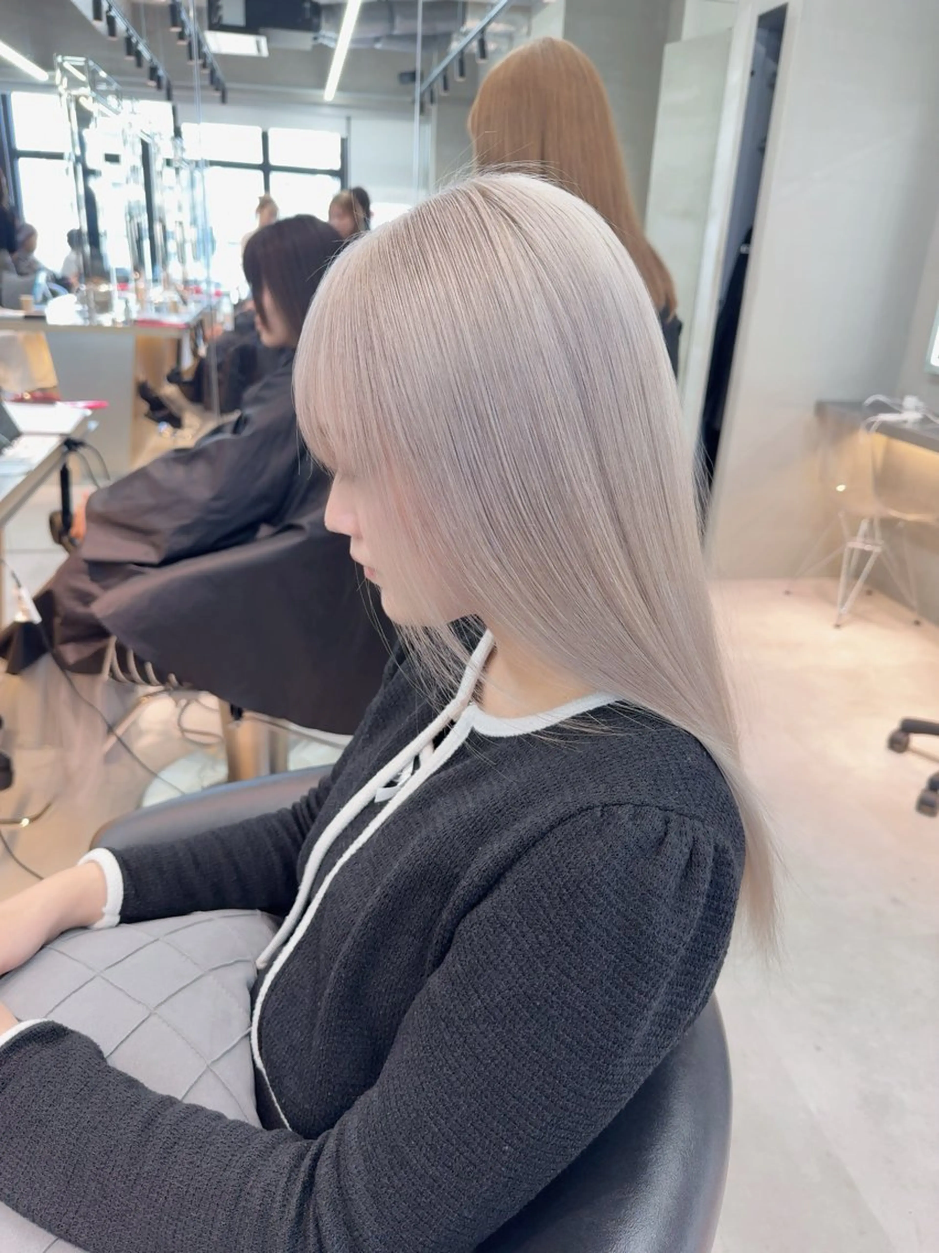 セミロング カラー ヘアカラー トリートメント ARIA💎縮毛矯正 ブリーチ💎複雑履歴のヘアスタイル