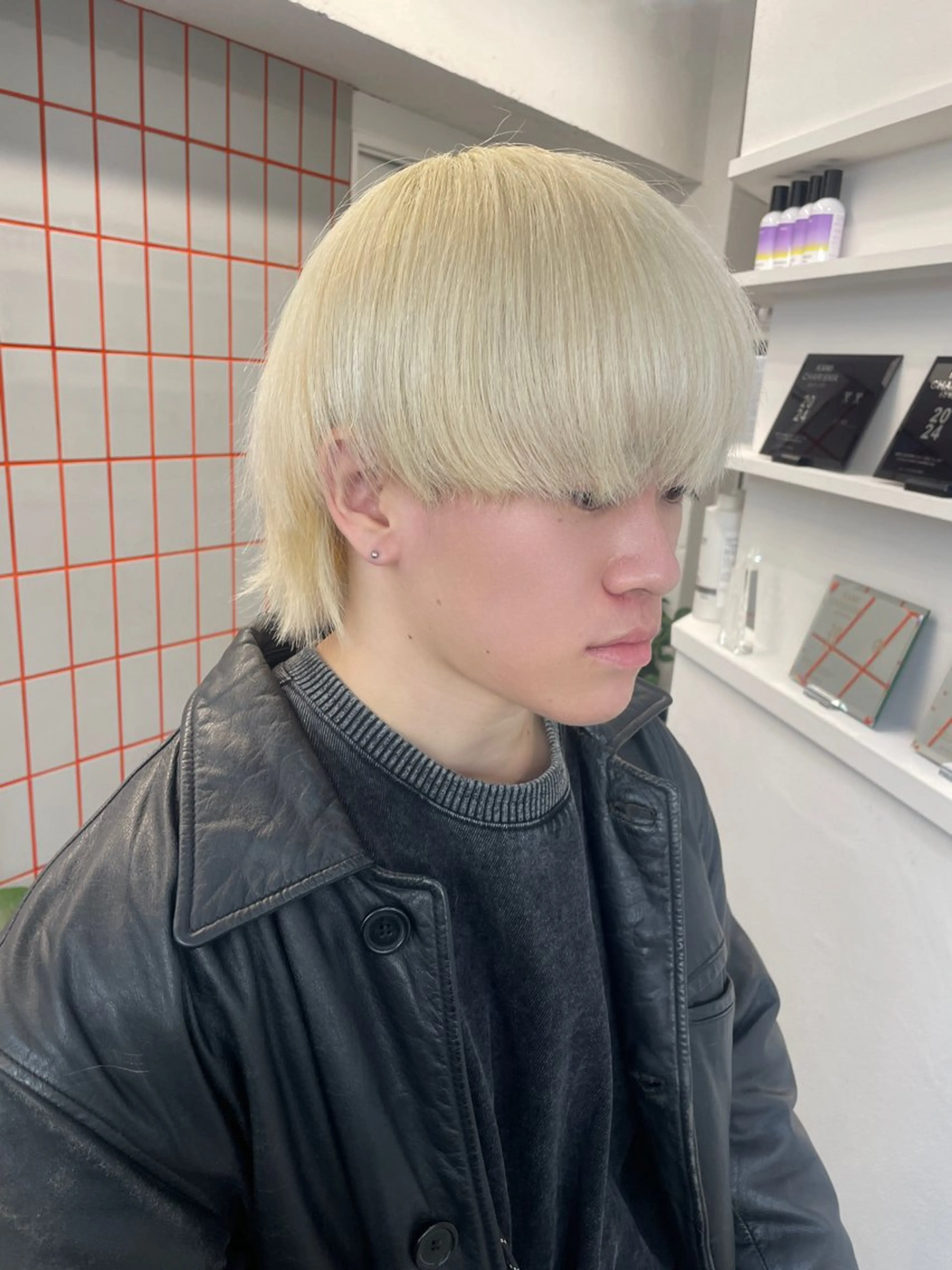 ショート カラー メンズ メンズブリーチ ブリーチ 抜きっぱなしブロンド ブロンド ケアブリーチ ヘアカラー ブリーチ/グレージュ 🎀momo🎀のヘアスタイル