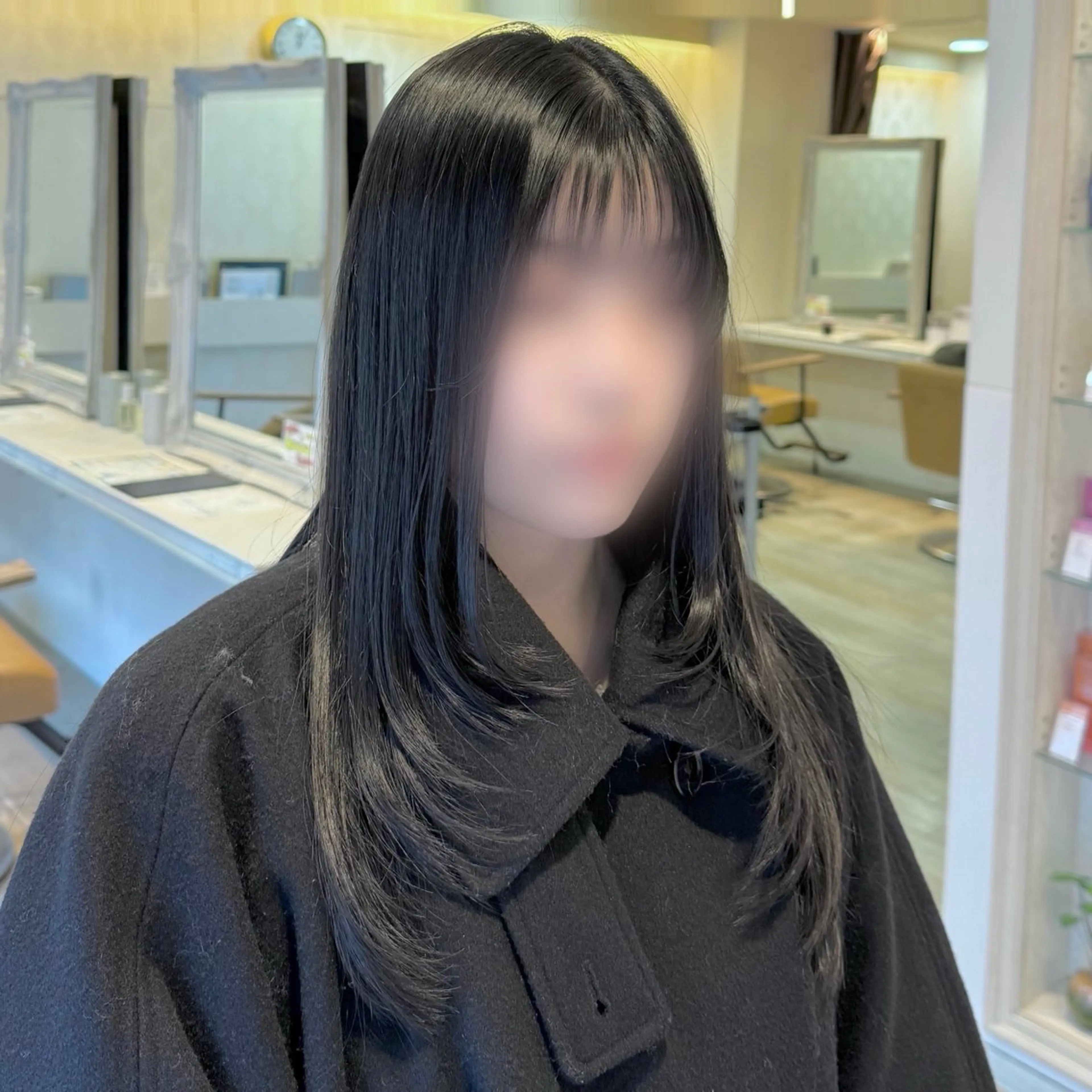 セミロング カラー ヘアアレンジ 黒髪 顔周りカット 韓国風ヘア レイヤーカット トリートメント 韓国ヘア/レイヤー 顔周りカット/ユキナのヘアスタイル