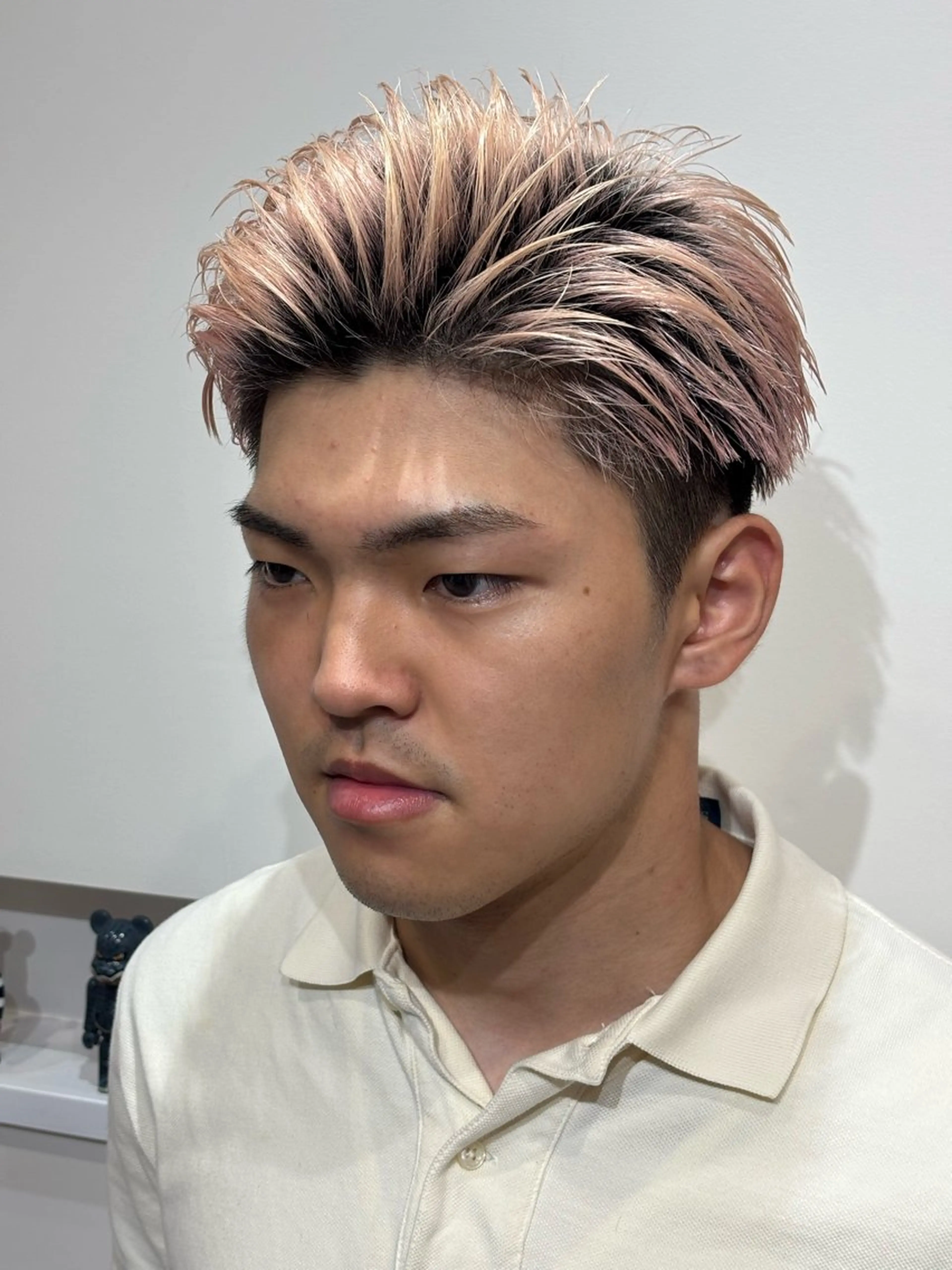 ショート カラー メンズ メンズハイトーン メンズショート ハイトーンカラー かきあげバング ショートヘア カット ヘアカラー トリートメント 【店長】メンズ職人 短髪　ハイトーン🔥のヘアスタイル