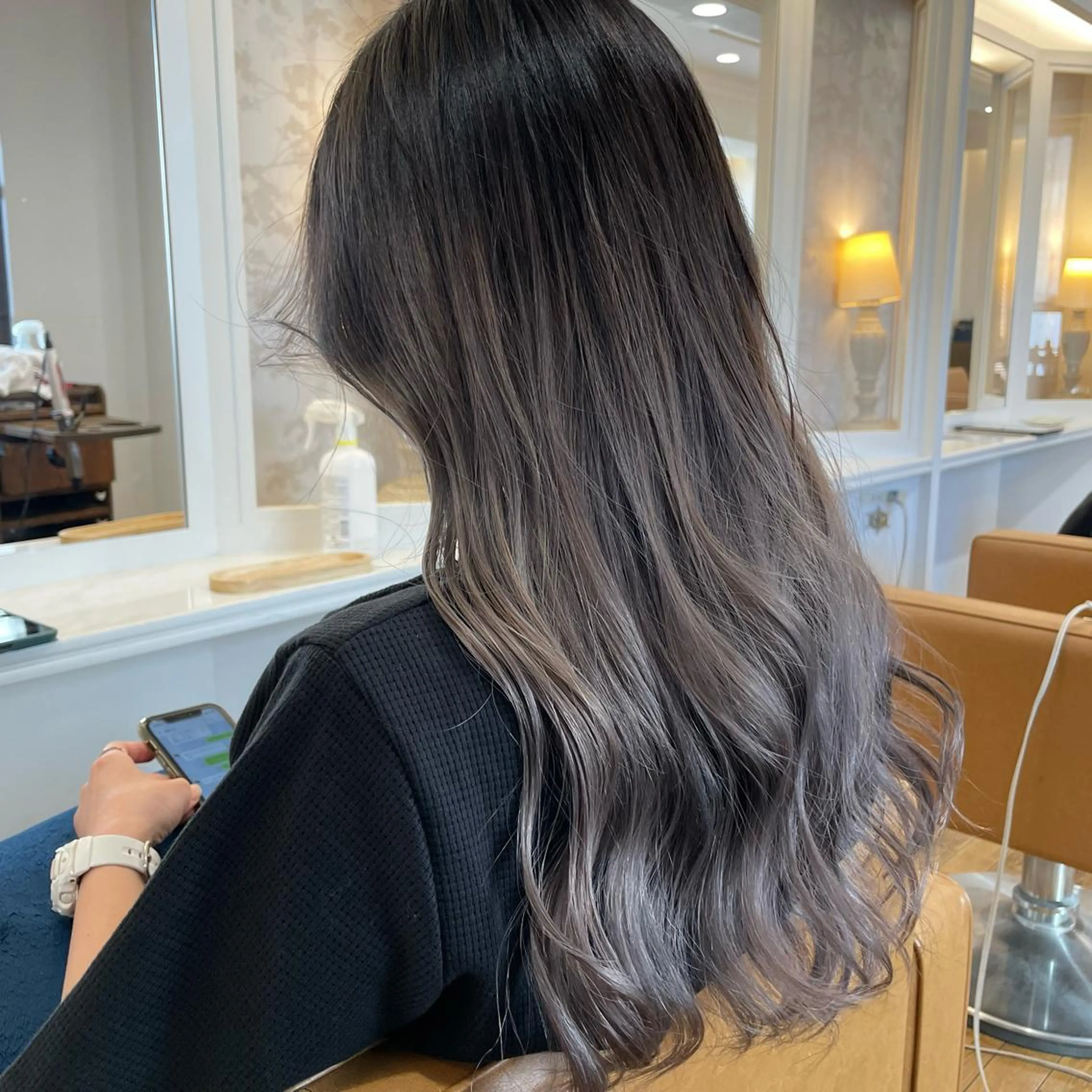 セミロング ヘアカラー トリートメント ブリーチ毛矯正.髪質 改善.髪にドラマをのヘアスタイル