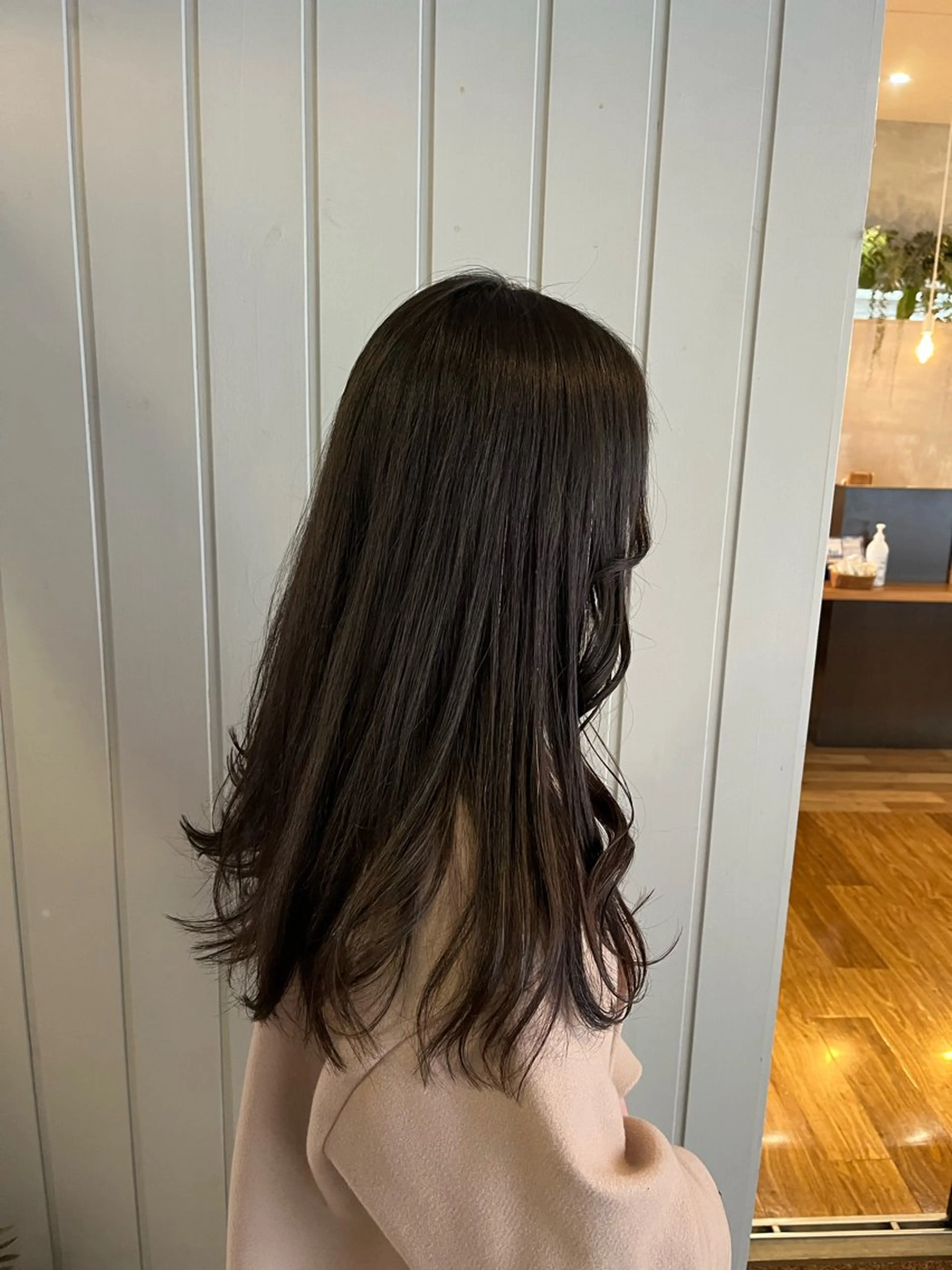 ロング 顔まわりレイヤー 顔周りカット レイヤーカット anon所属・田中 結月のヘアスタイル