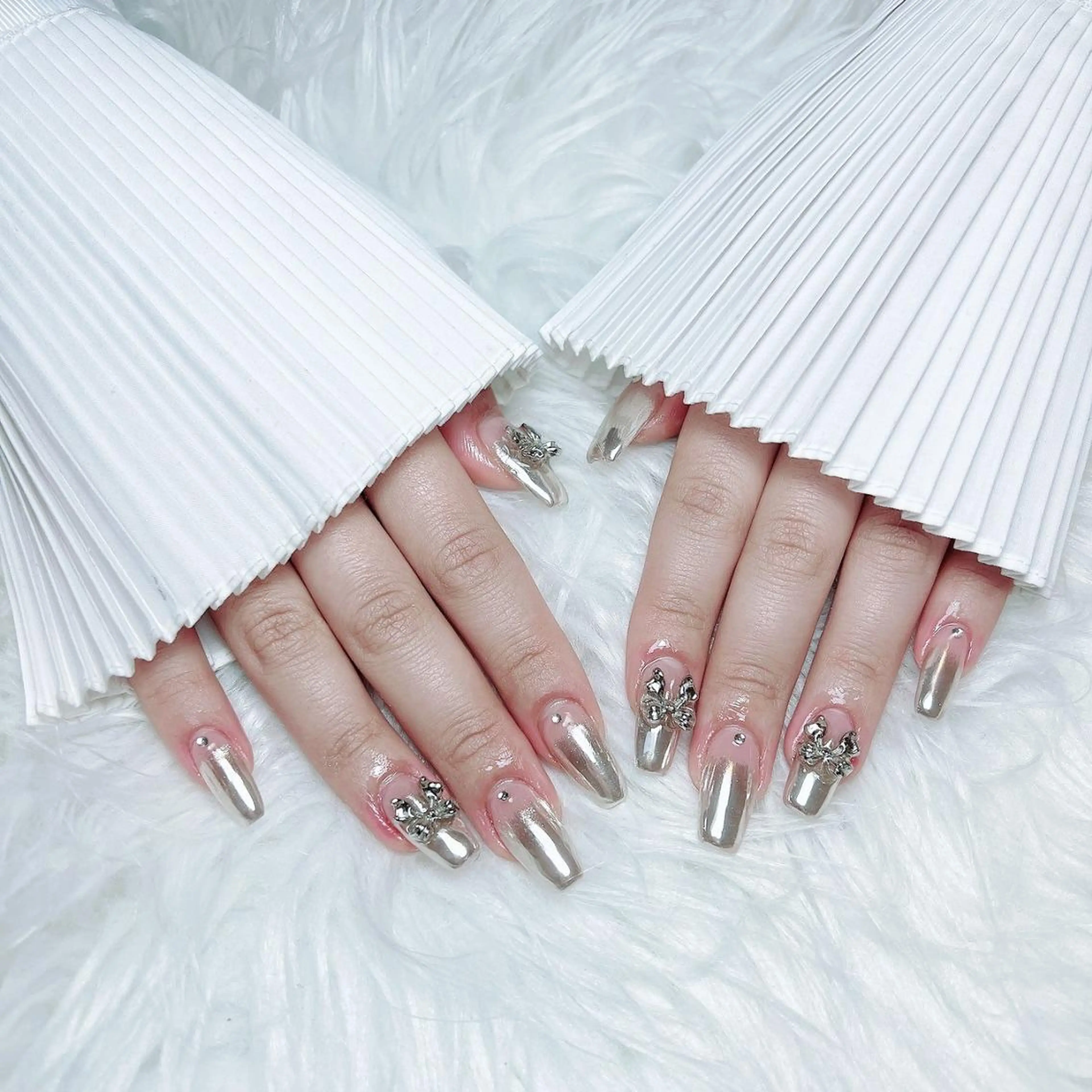 ネイル H3 Nail Tsuki🦋💙のネイルデザイン