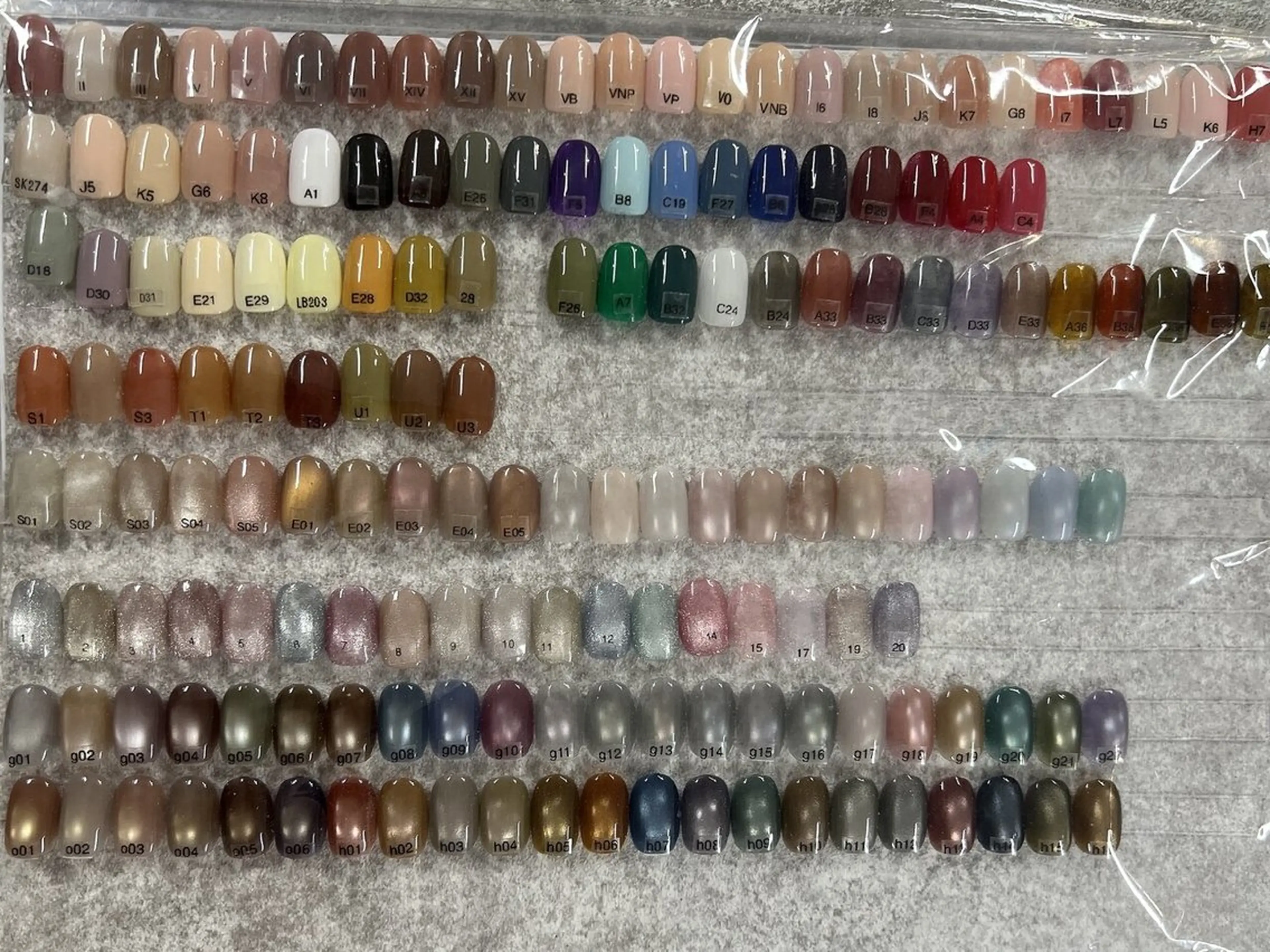 ネイル KUROIWA KAORIのネイルデザイン