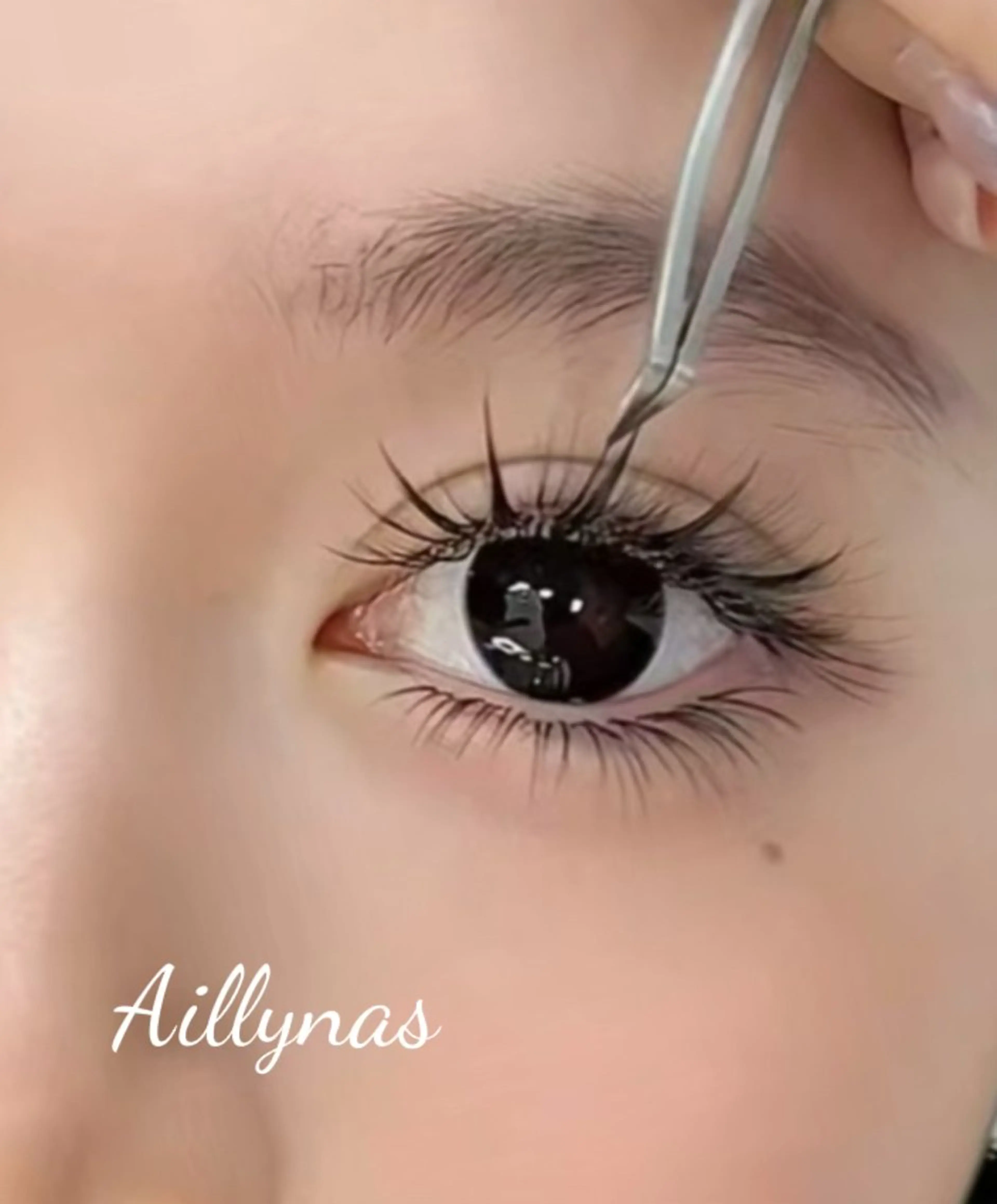 マツエク・マツパ AILLYNAS nail&eyelash所属・Aillynas ネイリストのネイルデザイン