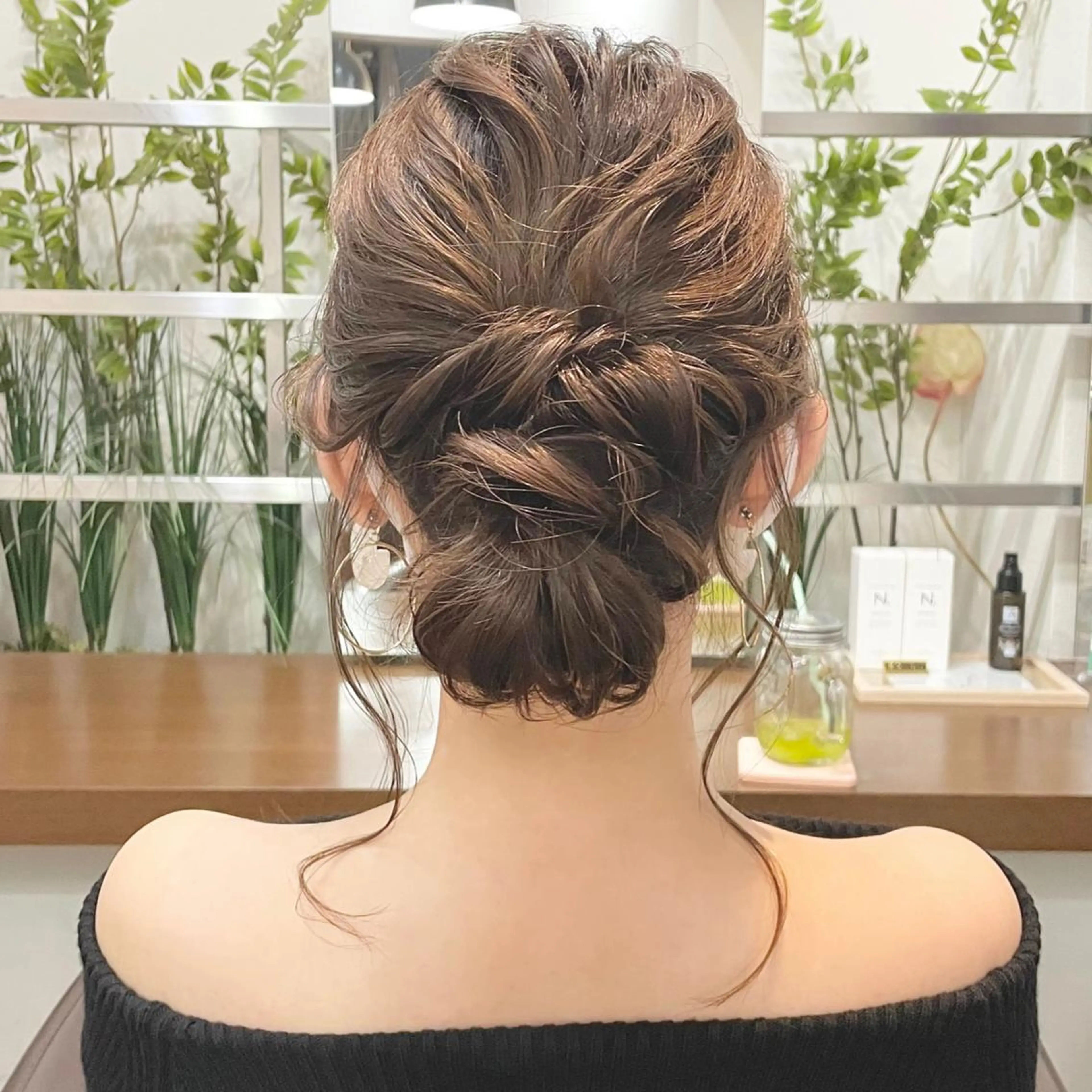 ミディアム カラー ヘアアレンジ キッズ 切りっぱなしボブ ベージュカラー デザインカラー ハイライトカラー ボブ ヘアセット さわ きょうすけ/ ボブ髪質改善ショートのヘアスタイル