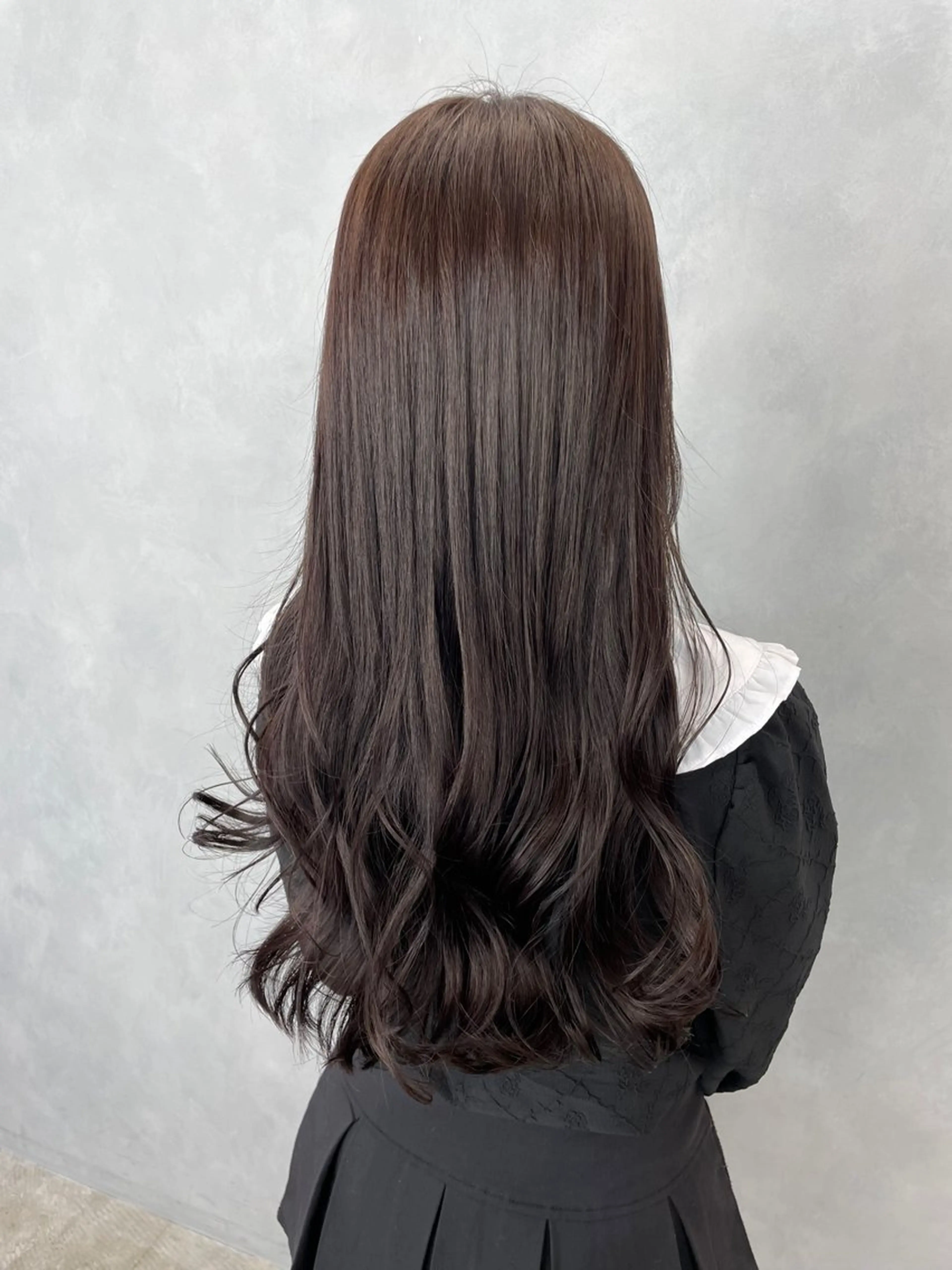 ロング ヘアカラー 羽場 友紀のヘアスタイル