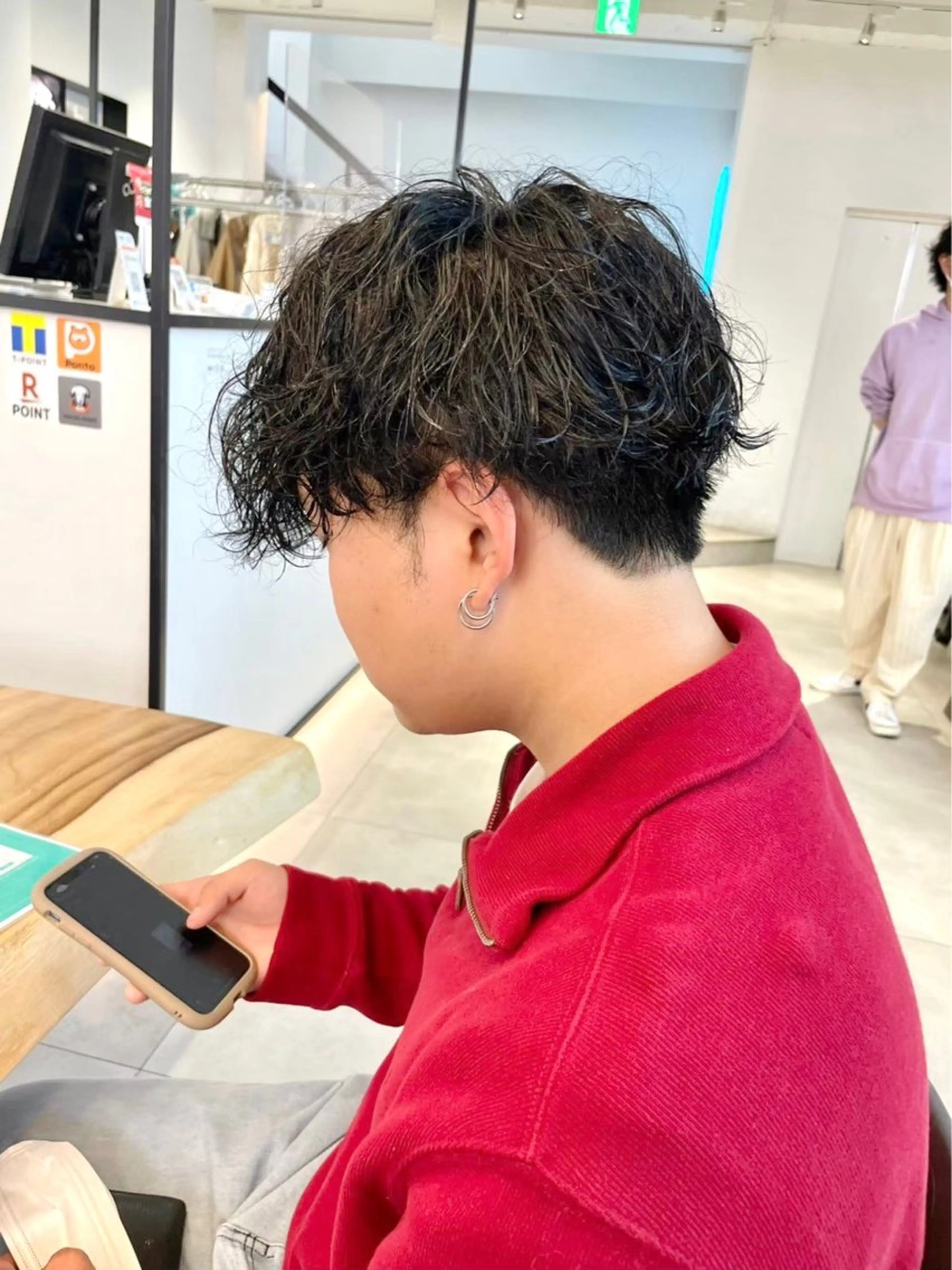 ショート メンズ センターパート マッシュ 刈り上げ emu所属・けいこ🍊ニュアンス ネイル/個性派ネイルのネイルデザイン