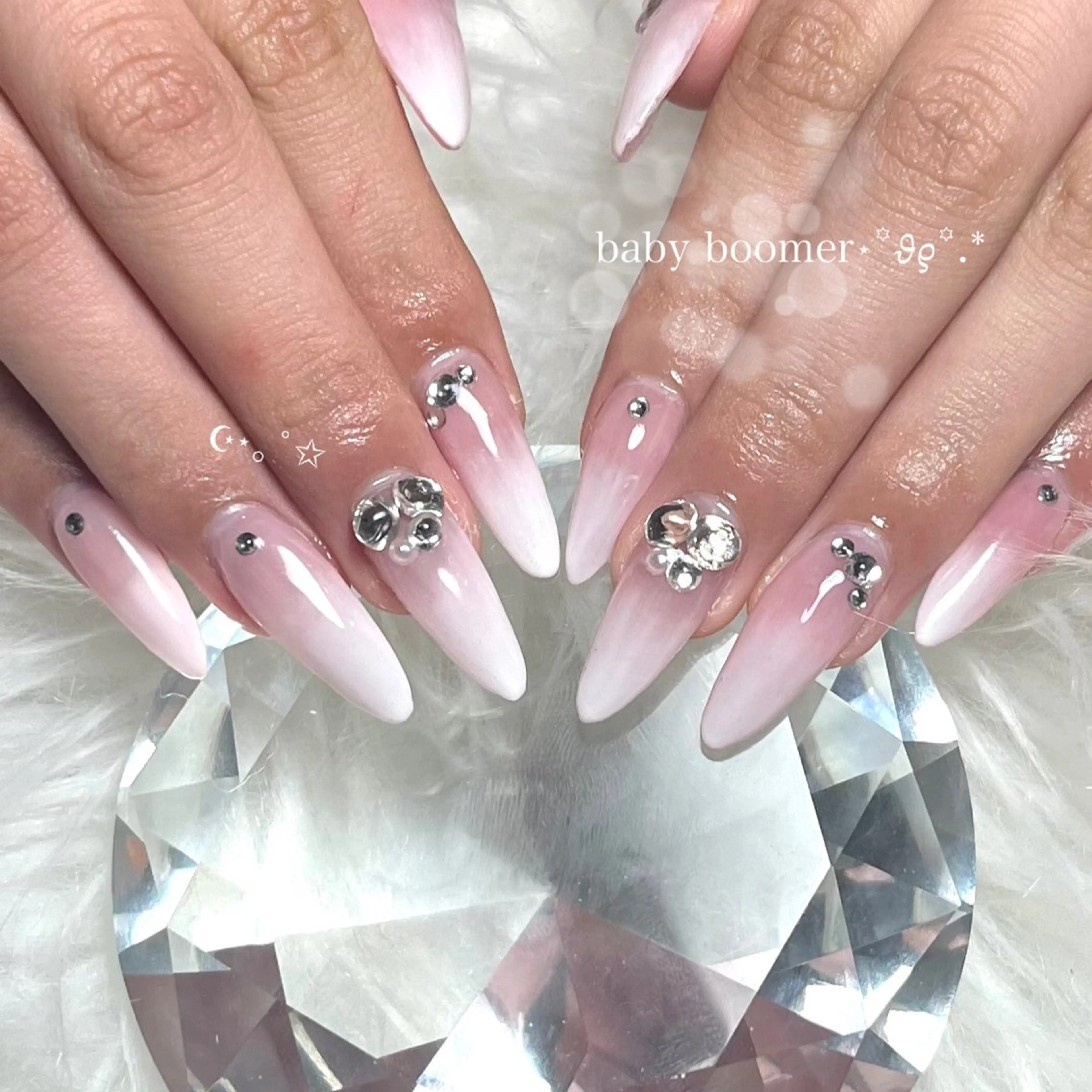 ネイル lisse所属・野村 歩弥のネイルデザイン