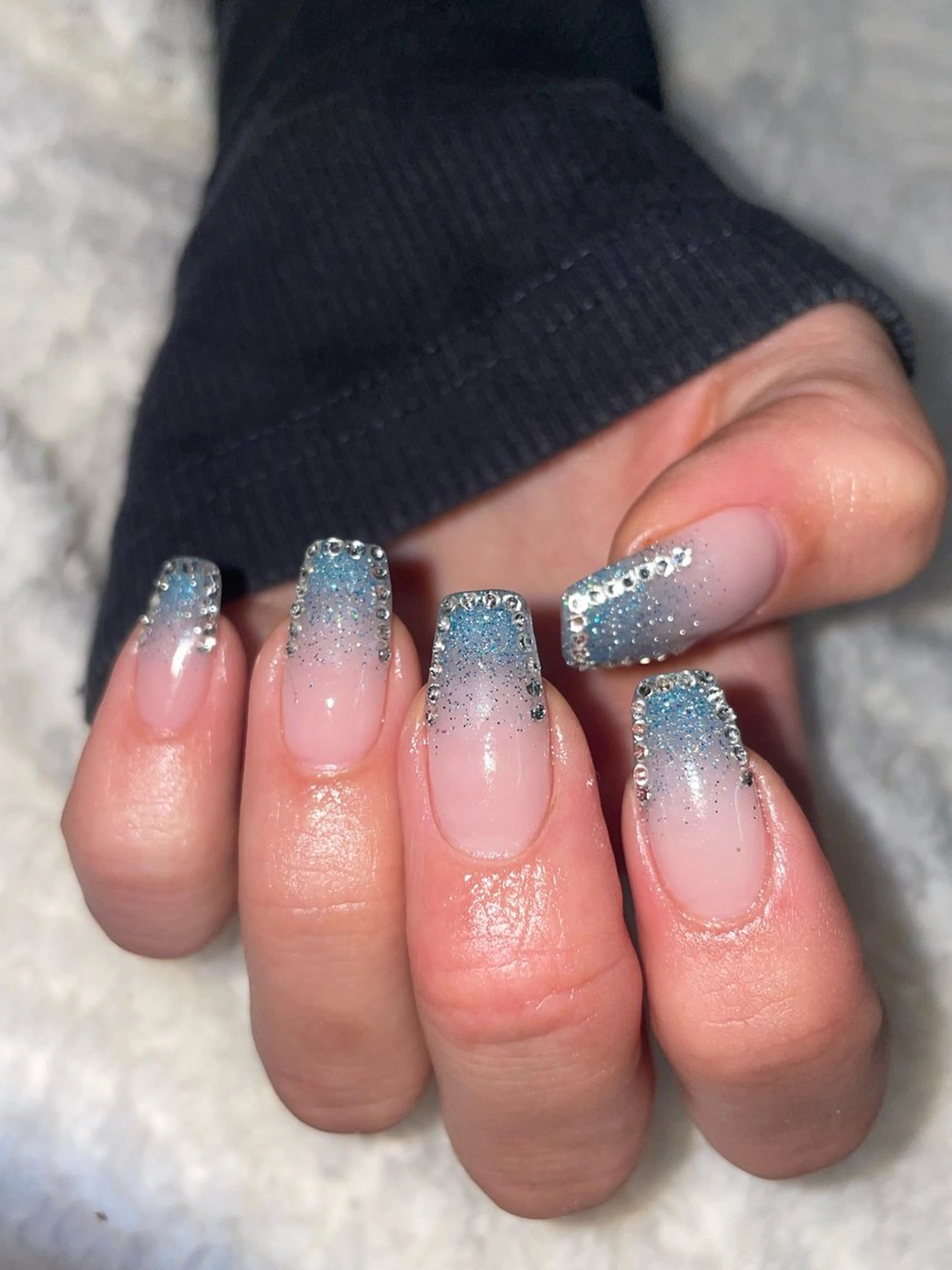 カラー nalu🐚 京橋｜Rommyのネイルデザイン