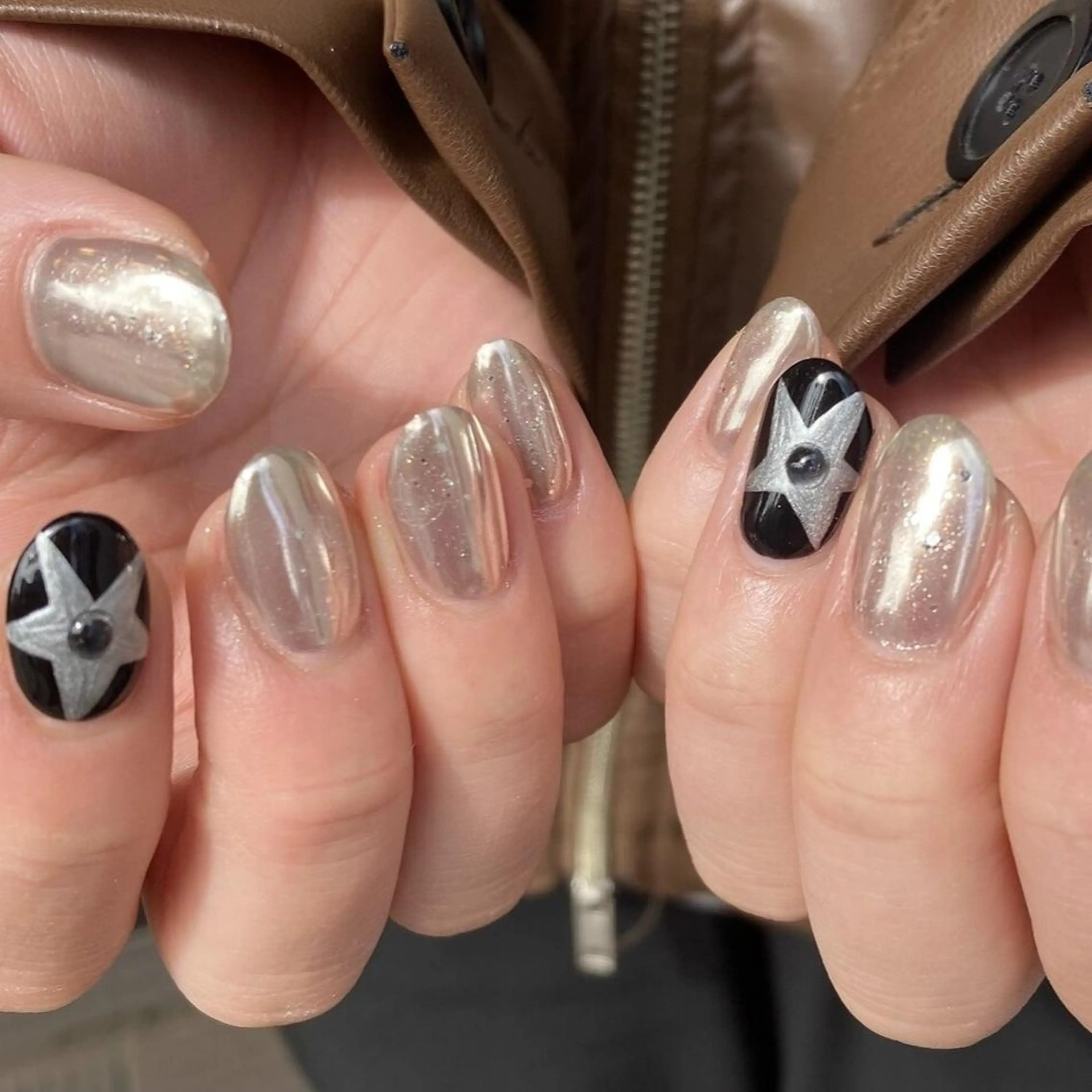 ネイル アートネイル クリアネイル フレンチネイル ジェルネイル ガラスフレンチ 【パラジェル認定】 newiネイル京橋のネイルデザイン