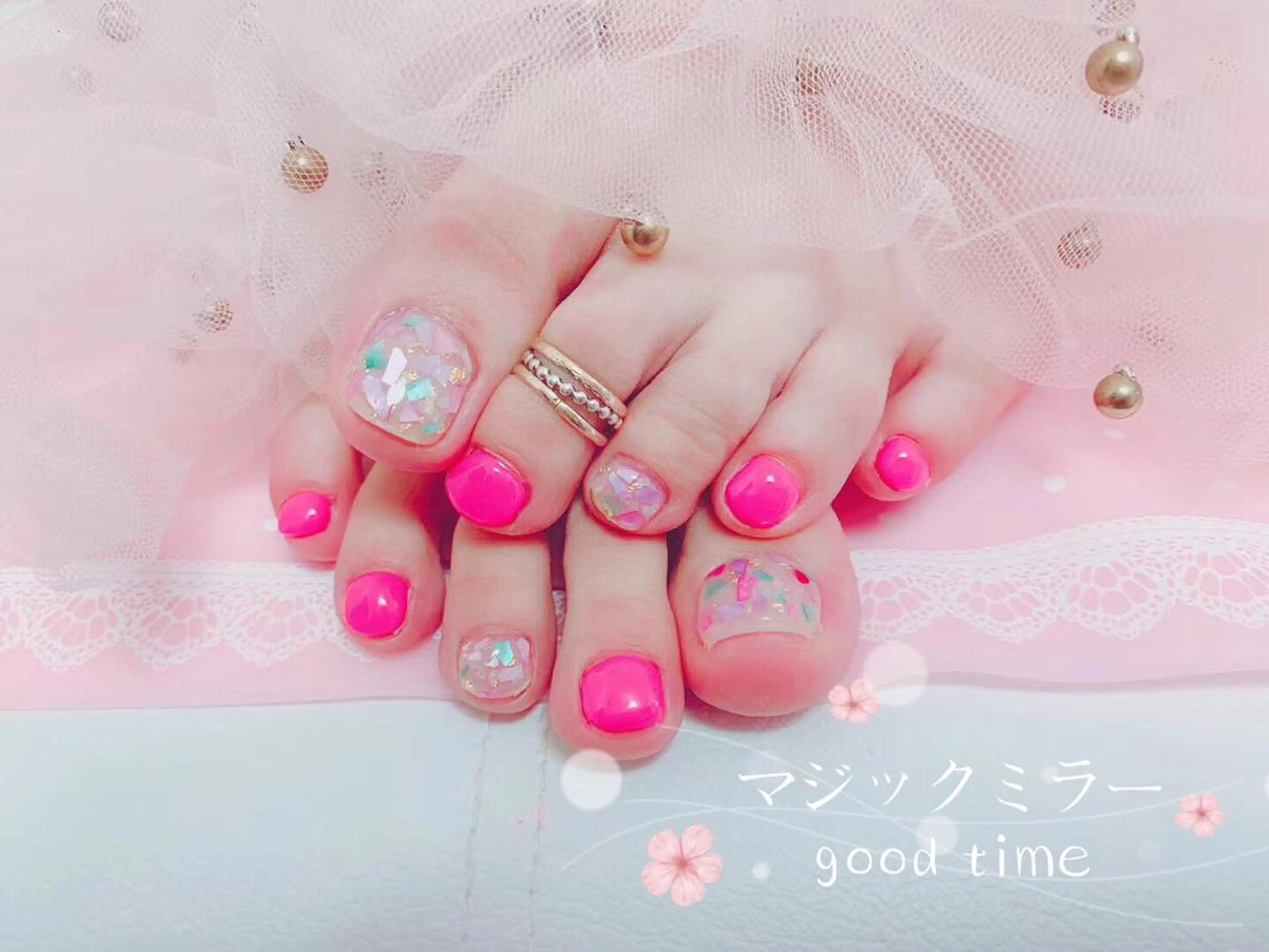 ネイル マジックミラー所属・マジック ミラーのネイルデザイン