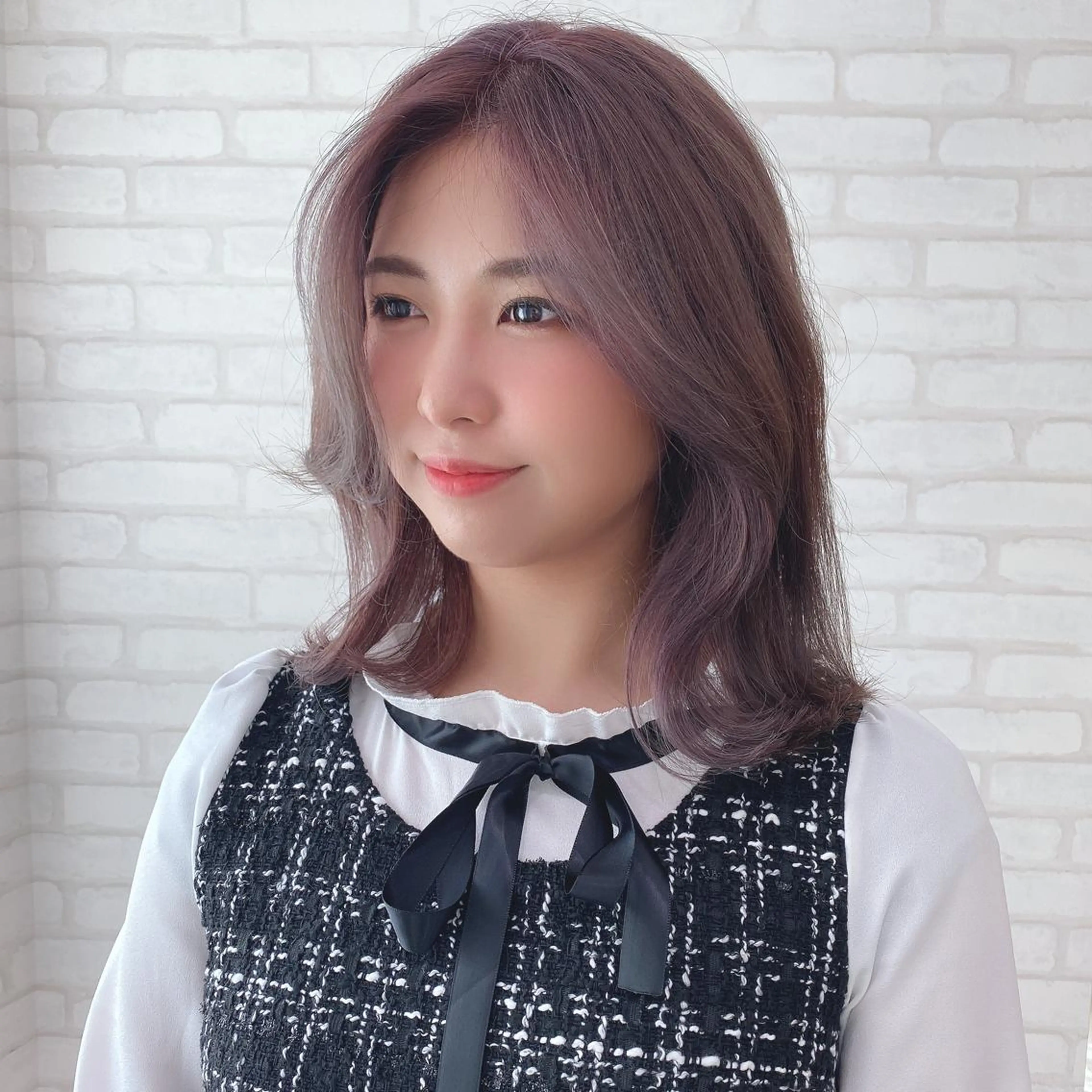 ミディアム カラー abilita AZUSAのヘアスタイル