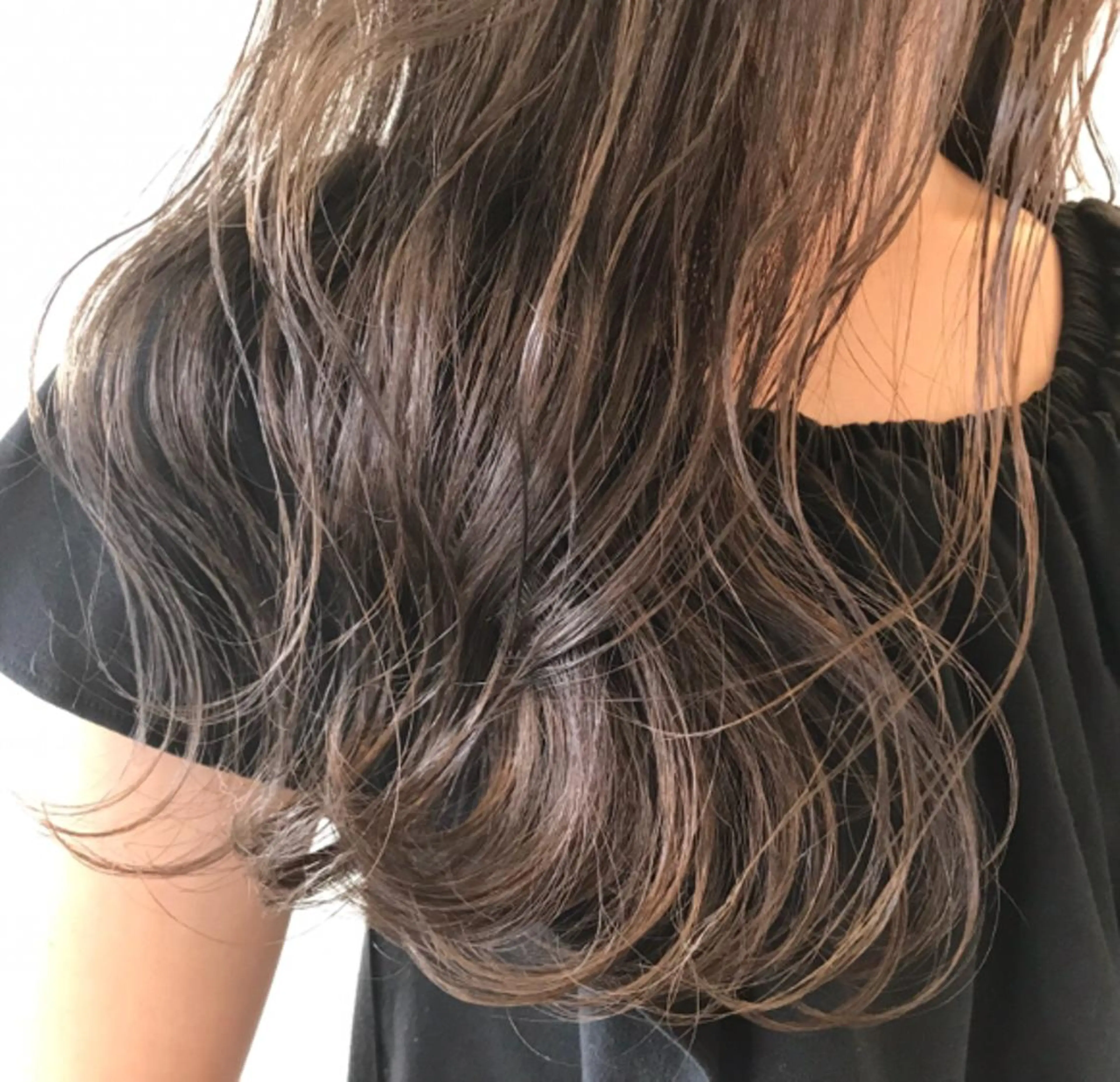 ロング カラー パーマ アッシュ ベージュカラー カット ヘアカラー トリートメント ヘッドスパ 💈LuTa💈_ 公式_NewOpenのヘアスタイル