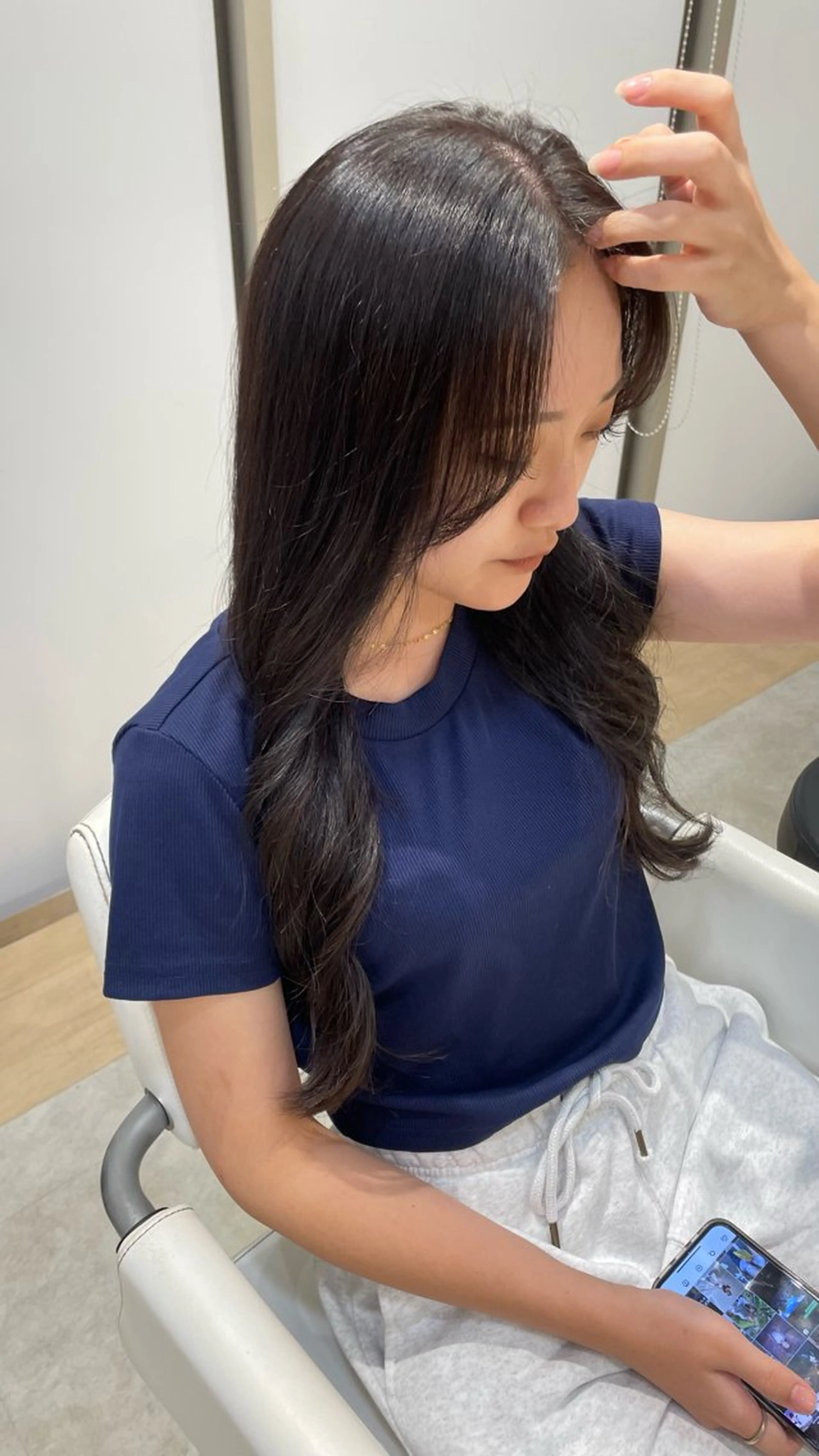 ロング Agnos青山所属・鈴木 里奈のヘアスタイル