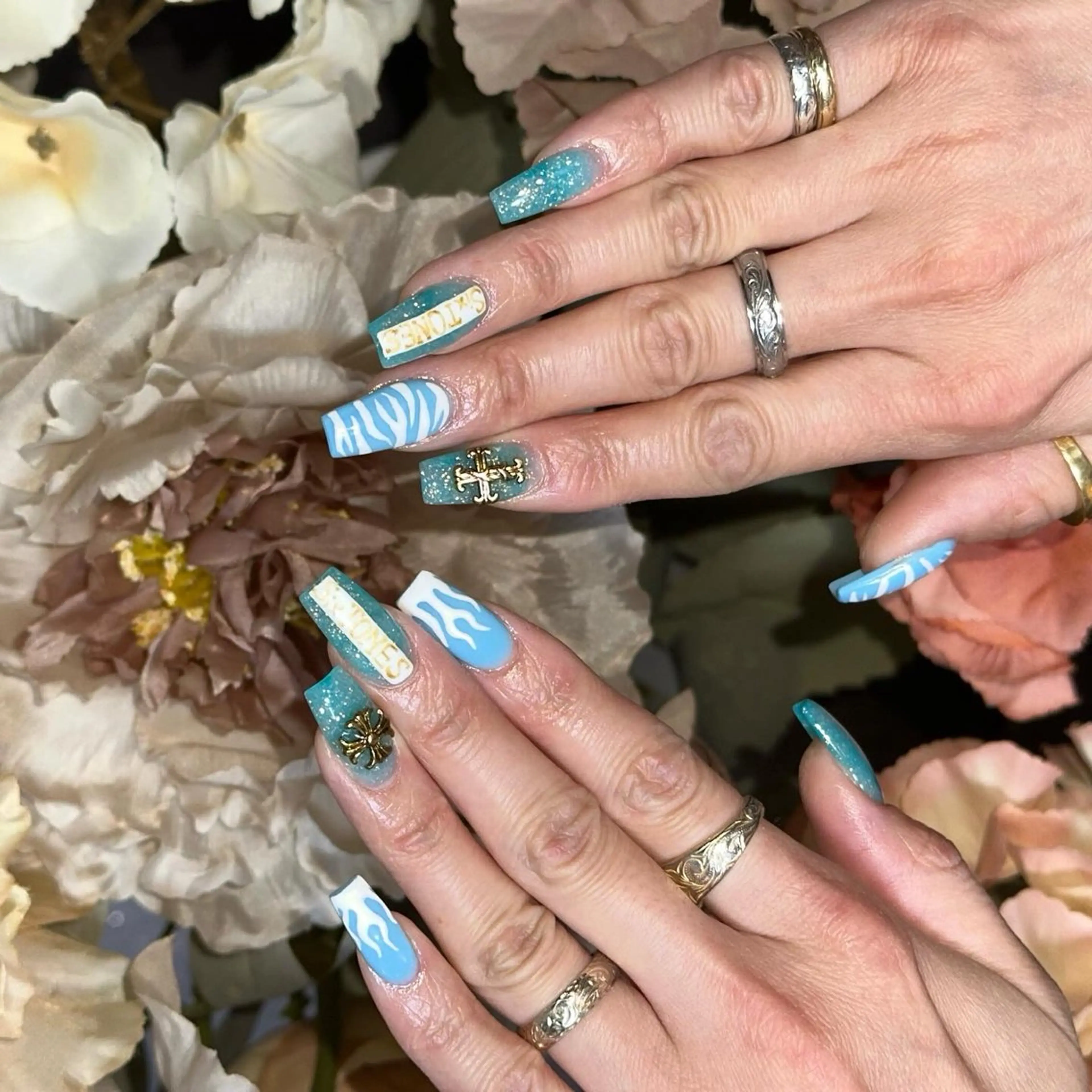 セミロング BeautySalonKREI所属・KREI NORIKAのネイルデザイン