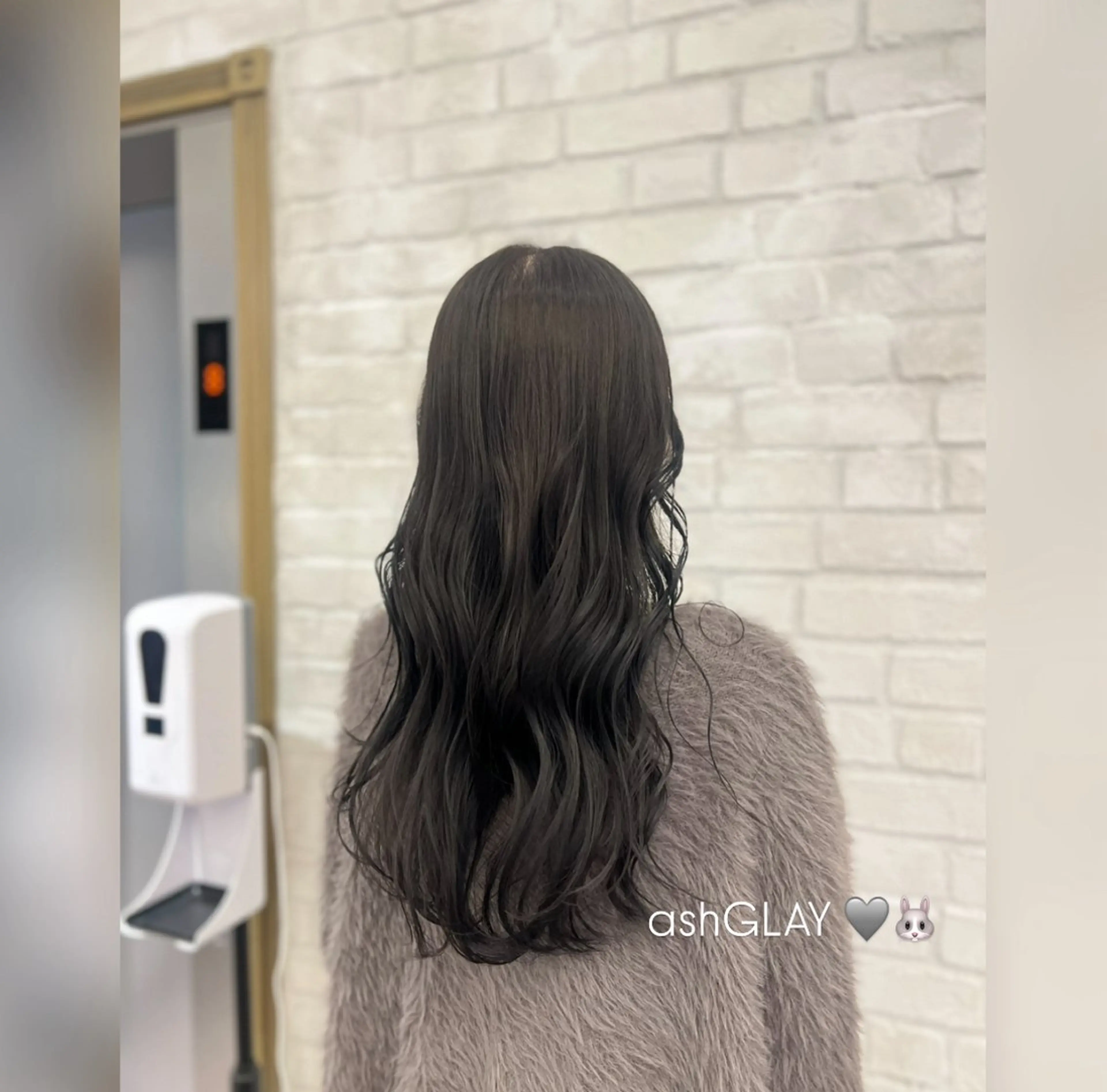 ロング カラー 高橋 奏のヘアスタイル