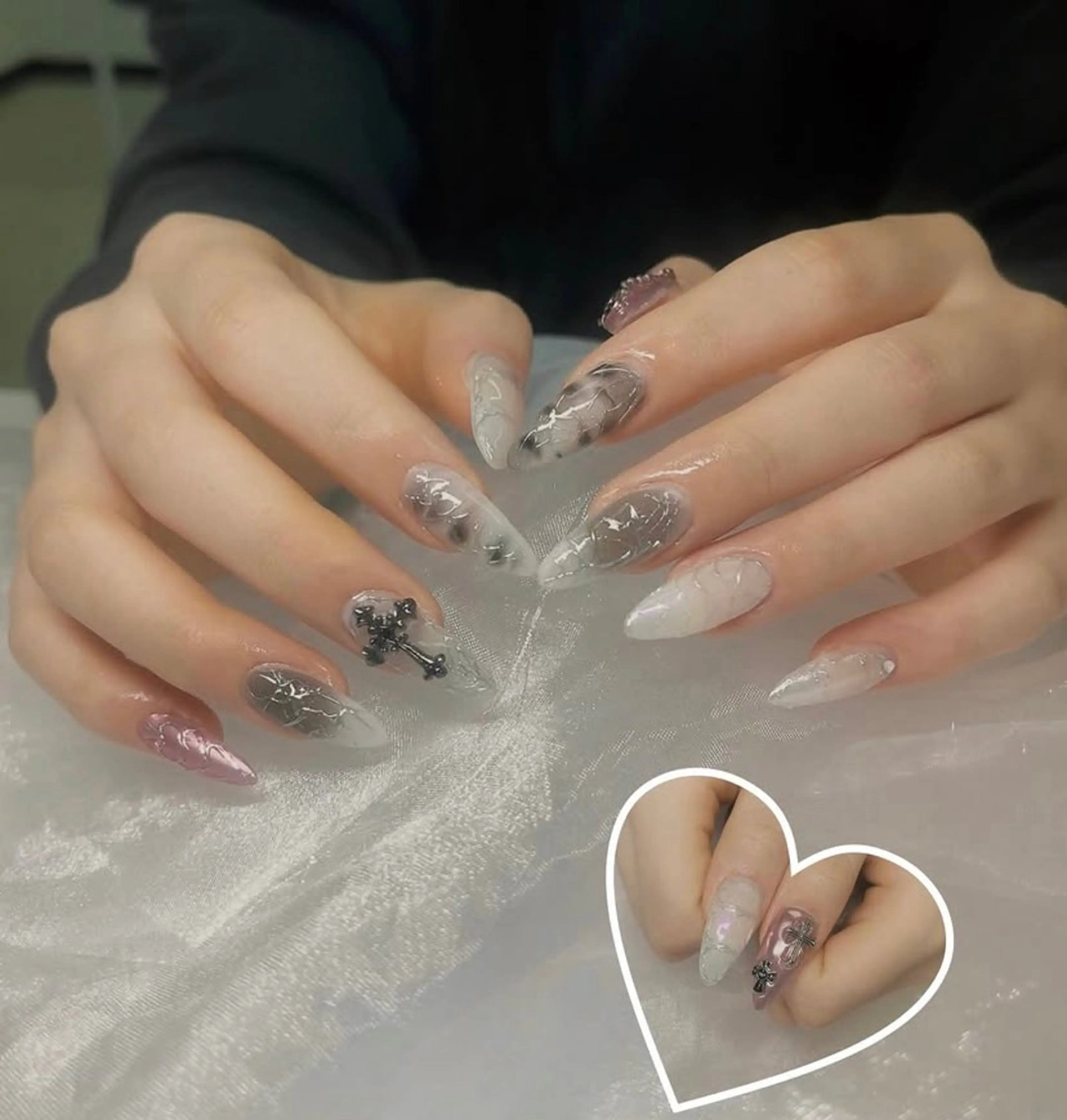 ネイル Hin Nail Osaka所属・Hin Nailsのネイルデザイン