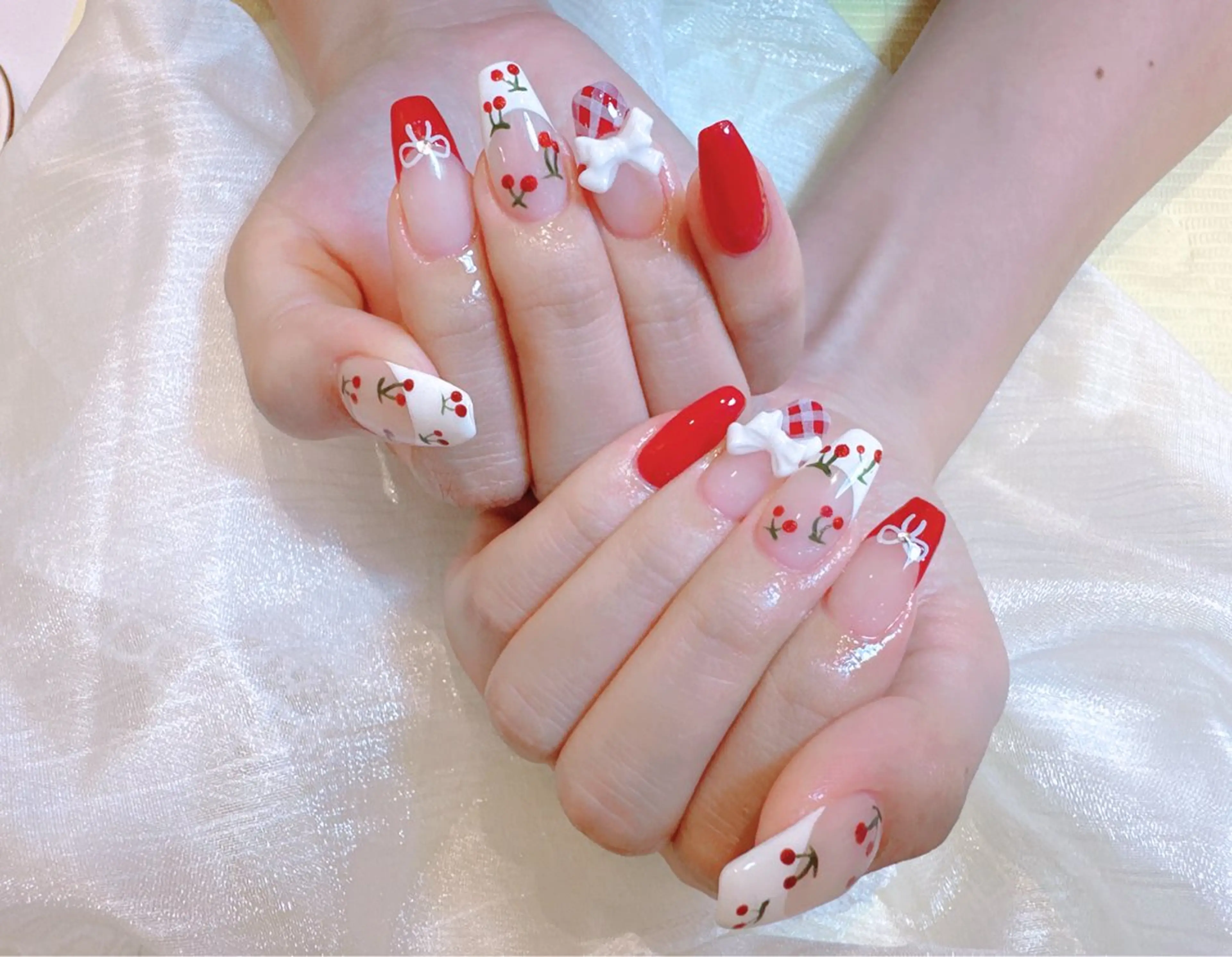 ネイル フレンチネイル 韓国ネイル リボン 春ネイル ワンホンネイル 恵比寿 The Nailのネイルデザイン