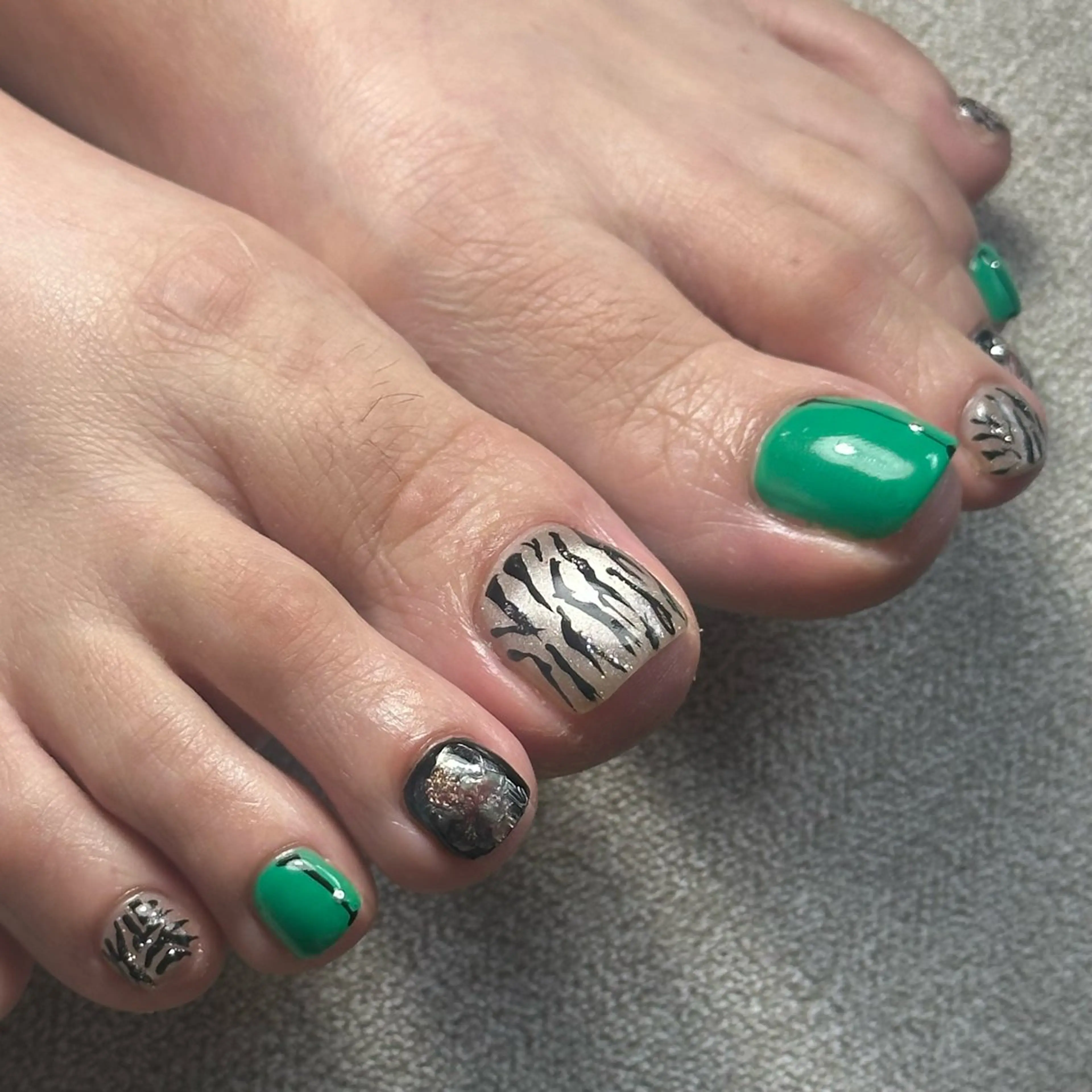 ネイル フットネイル グリーン フットネイル Lanié yokokawaのネイルデザイン