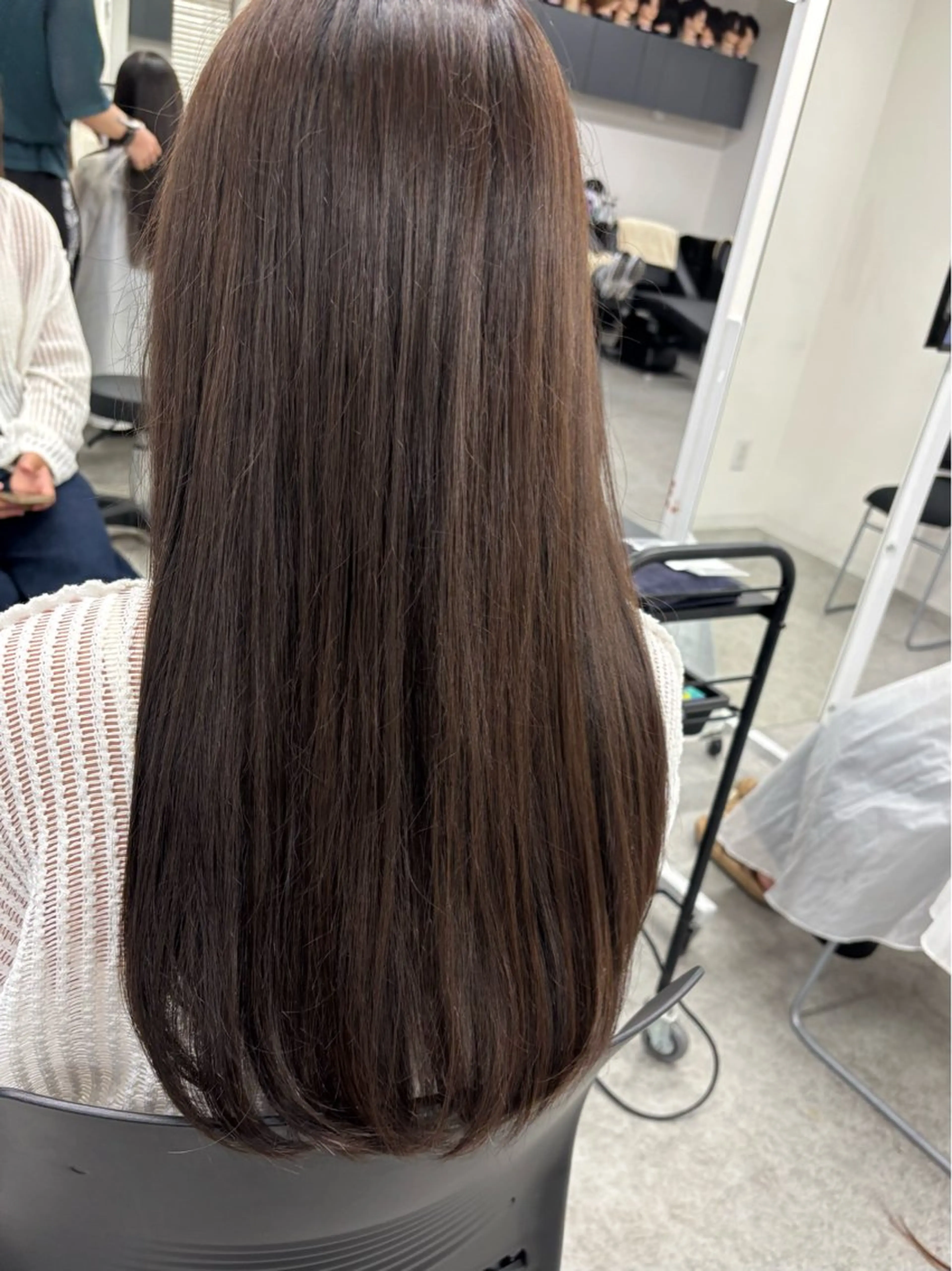 カラー 髪質改善 ヘアカラー トリートメント 🤍Mei🤍赤み消 し透明感ツヤカラーのヘアスタイル