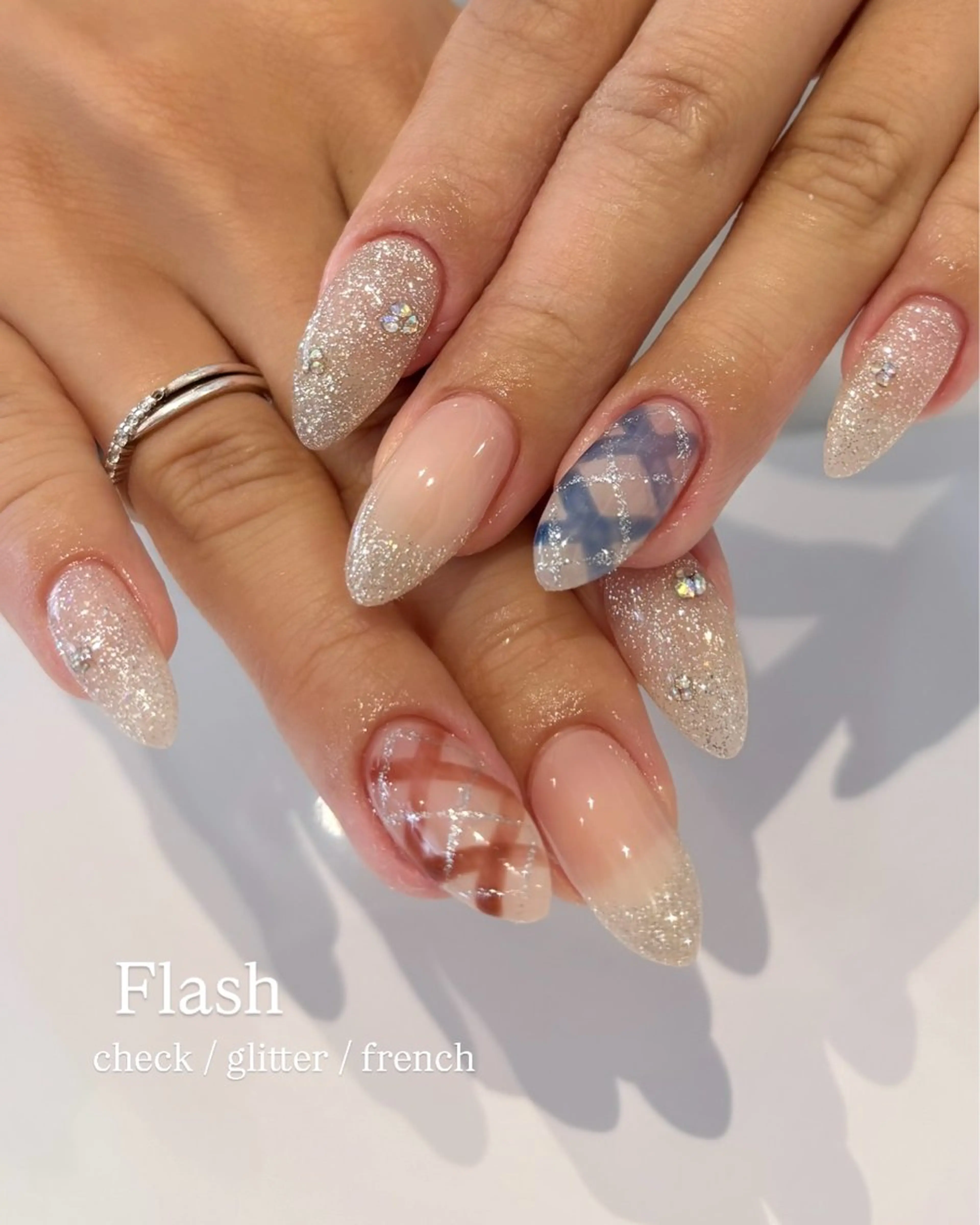 ネイル フラッシュネイル キラキラネイル ハンドネイル Ballie/ Mizukiのネイルデザイン