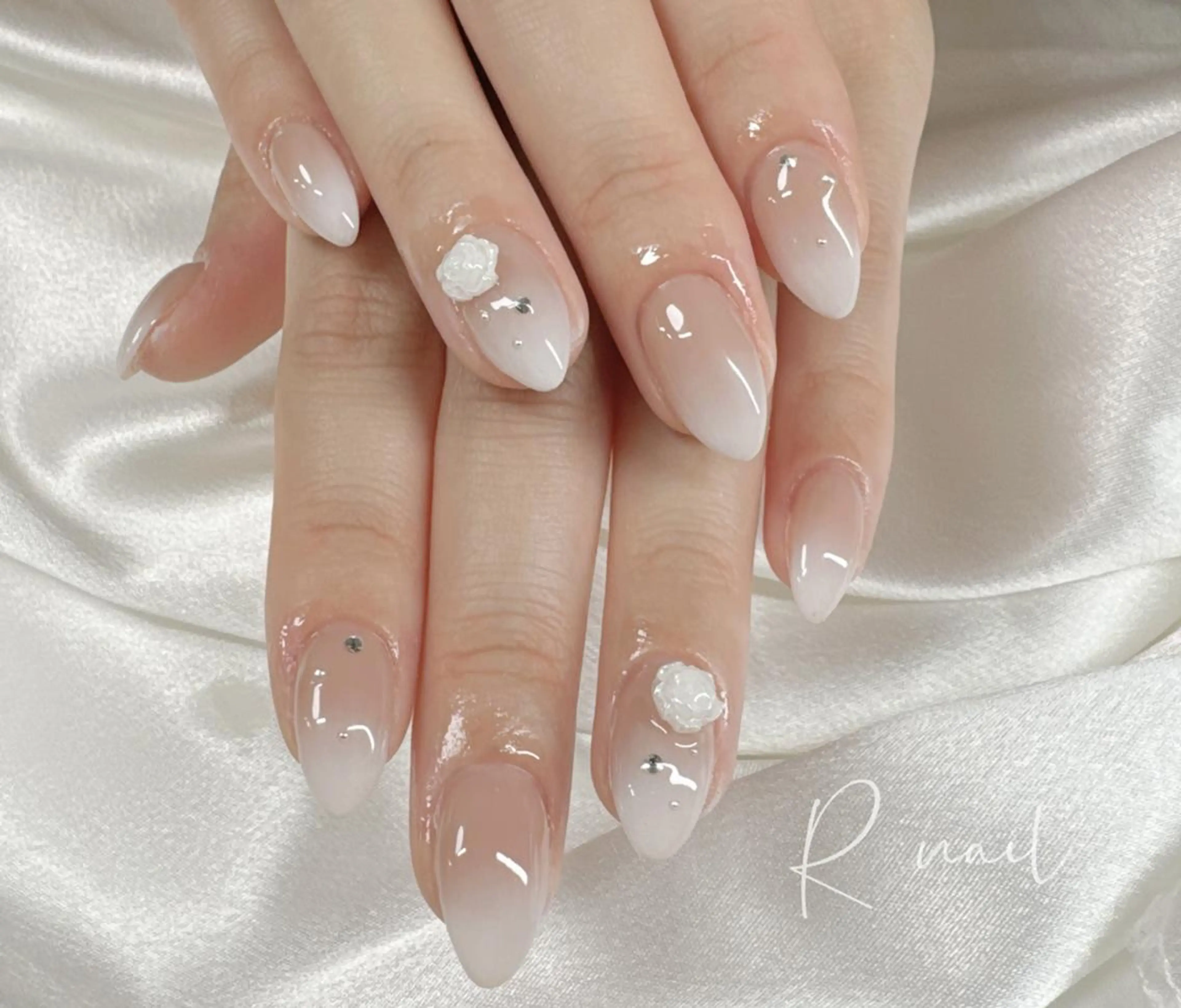 ネイル ハンドネイル R nail 市川店のネイルデザイン