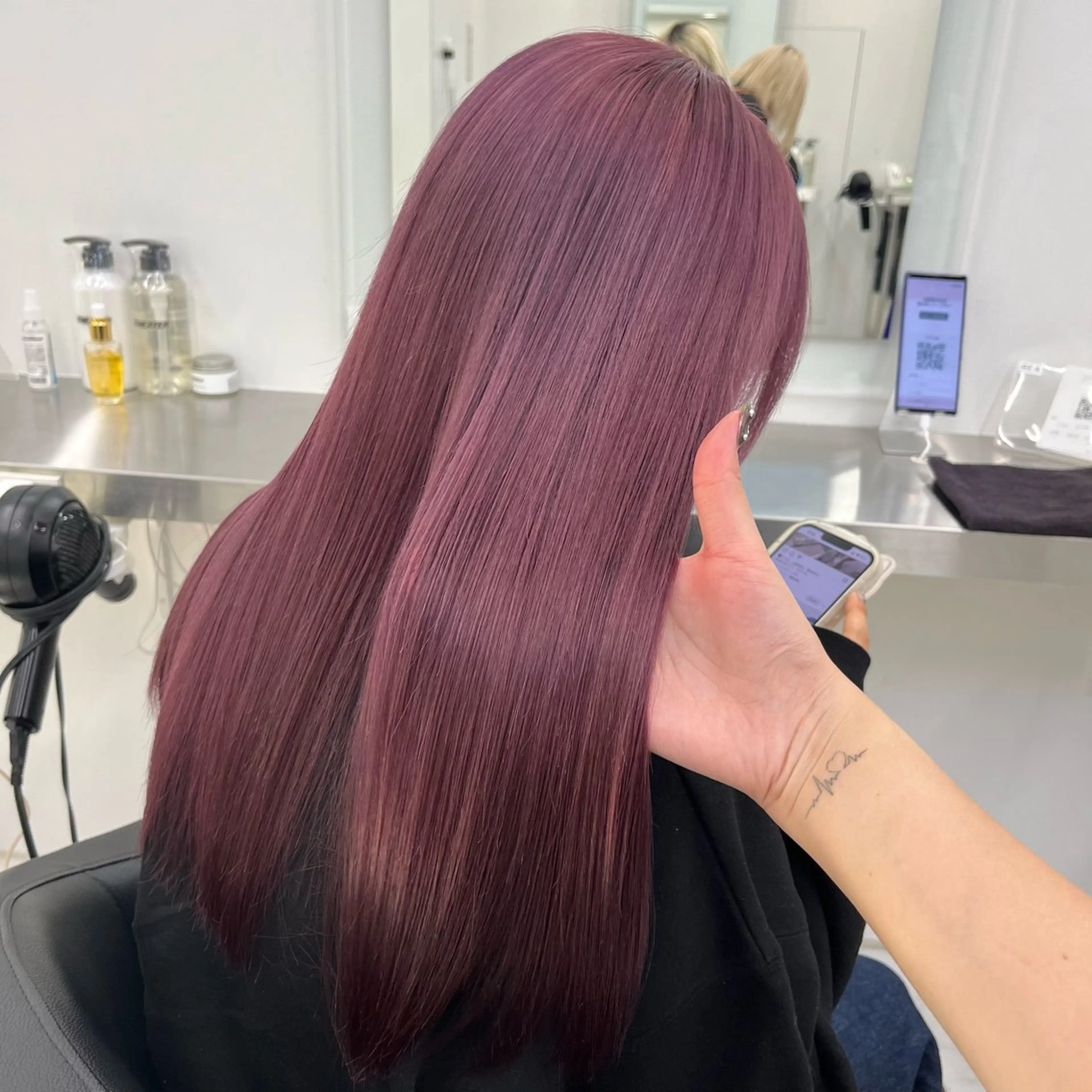 ロング ヘアカラー トリートメント 💗韓国暖色ヘア NO.1💗🪽のヘアスタイル