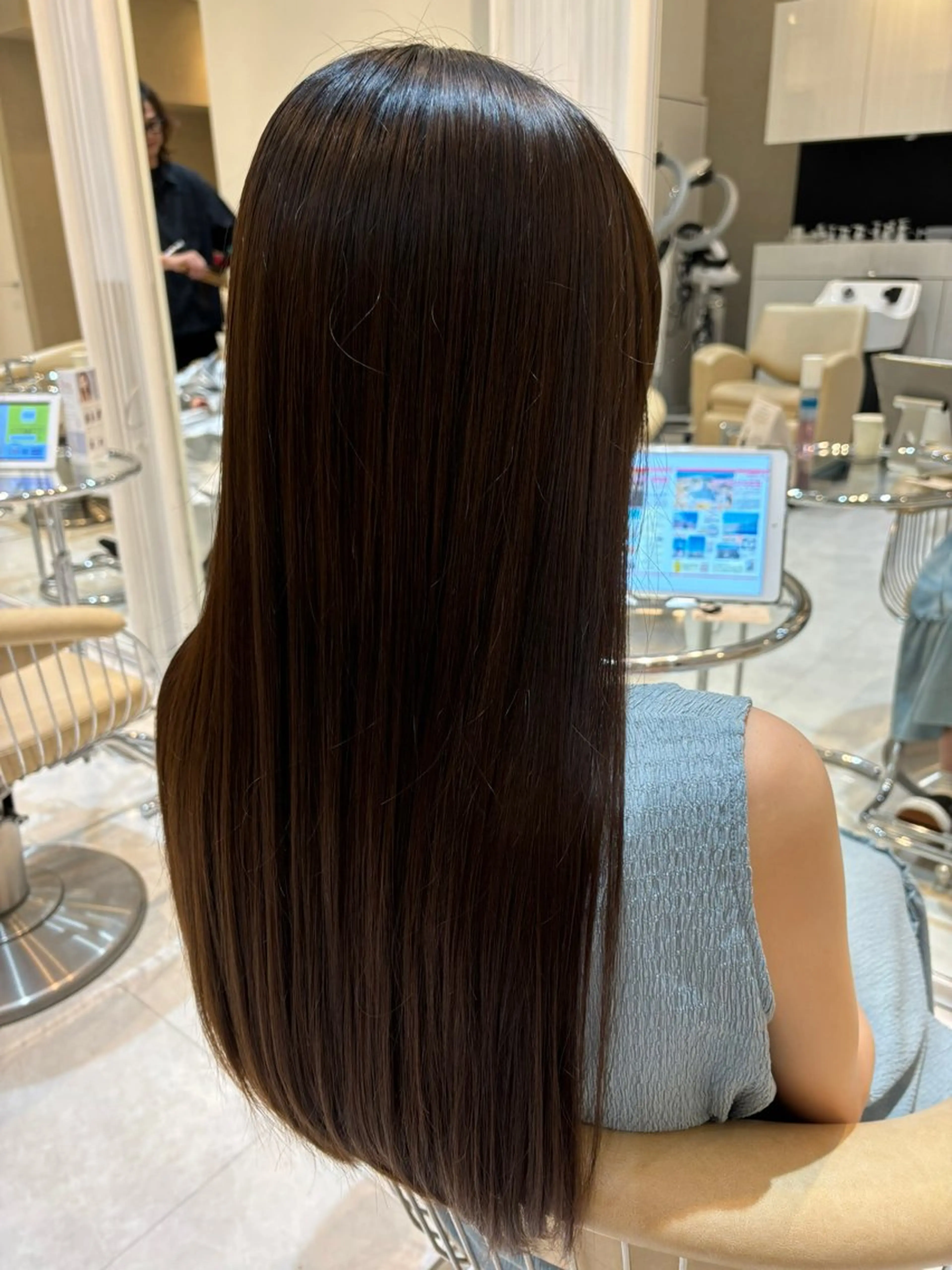 セミロング トリートメント 山下 直哉のヘアスタイル