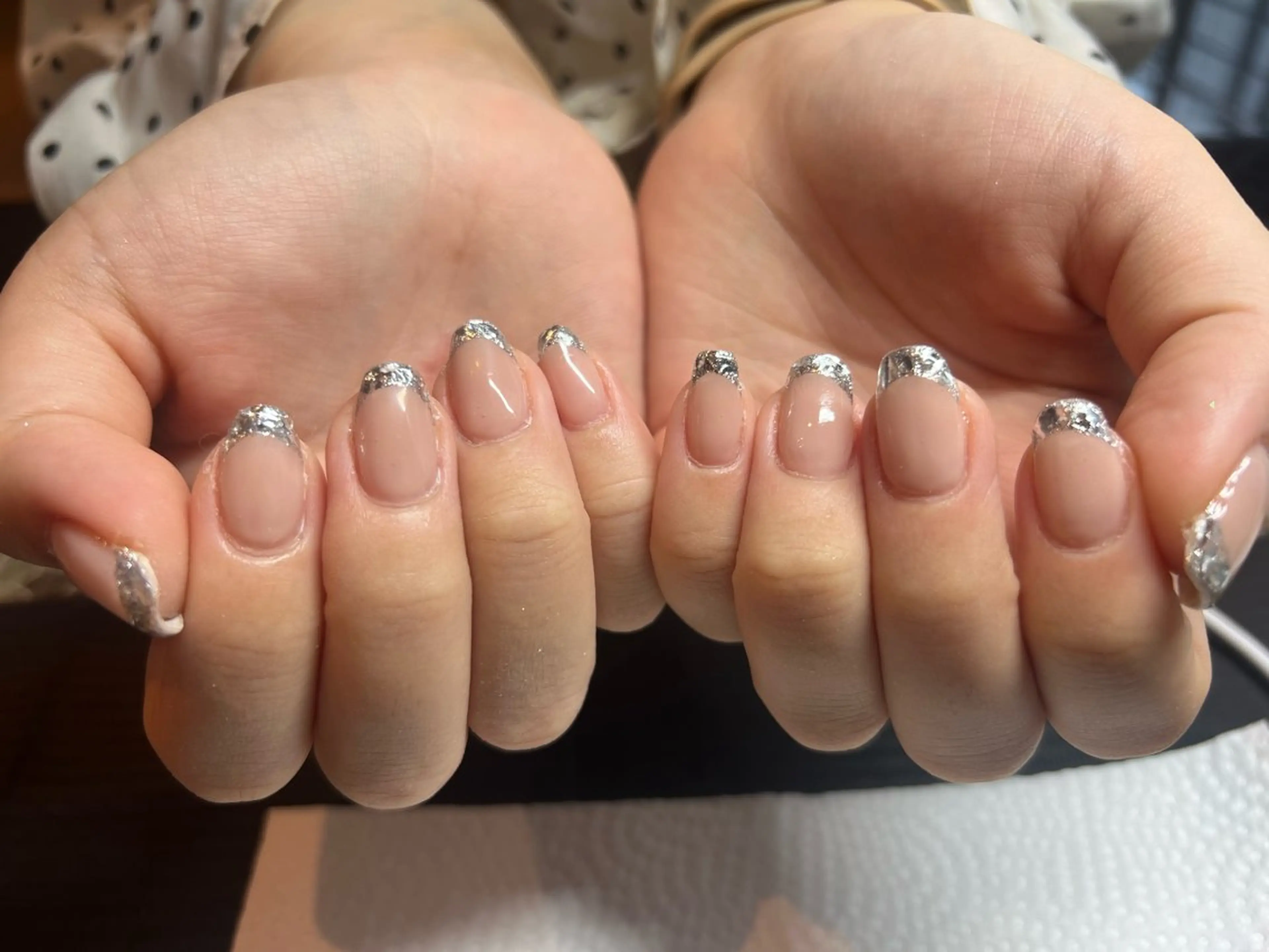 ネイル フレンチネイル ガラスフレンチ nail salon Luxury 梅田店所属・太田 侑里のネイルデザイン